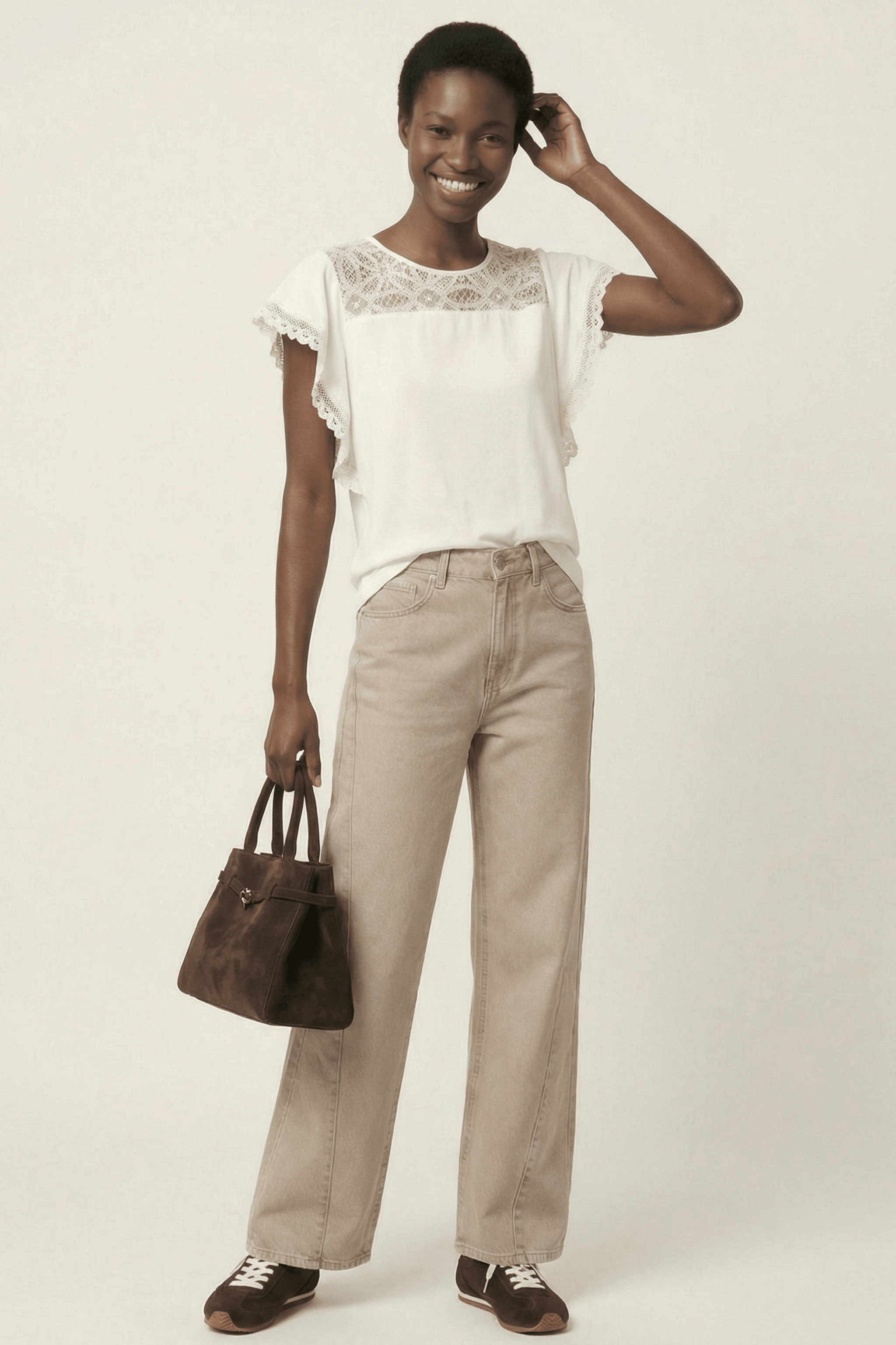 Camiseta blanca bordado grogre en delantero y mangas Lolitas&L - lolitasyl.com