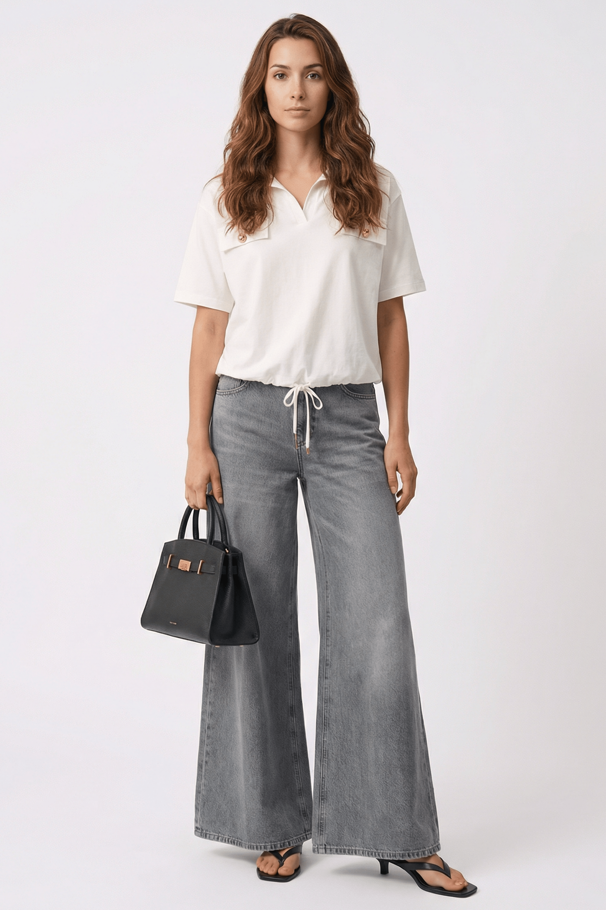 Camiseta blanca camisera con tapetas y botones dorados Lolitas&L - lolitasyl.com