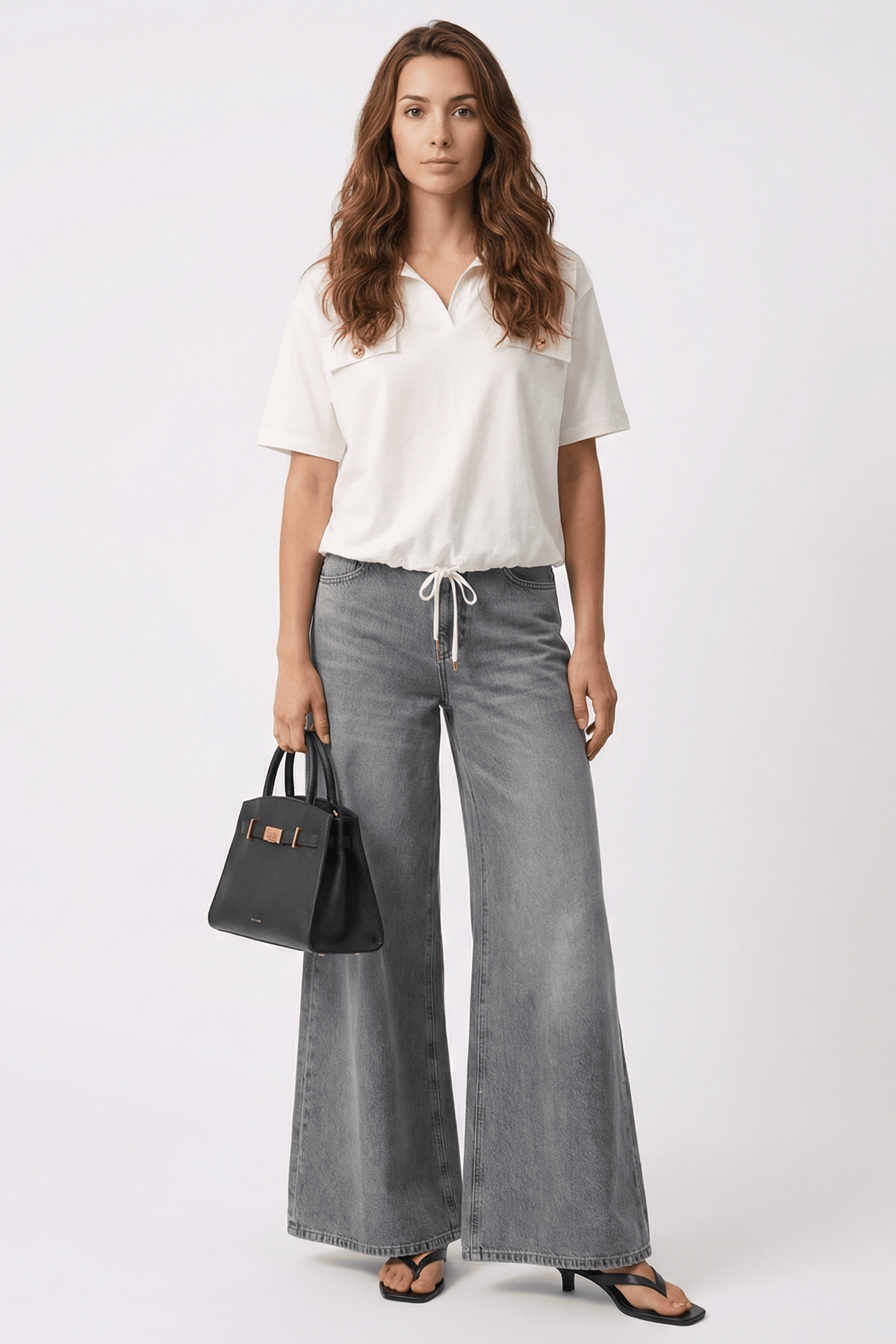 Camiseta blanca camisera con tapetas y botones dorados Lolitas&L - lolitasyl.com