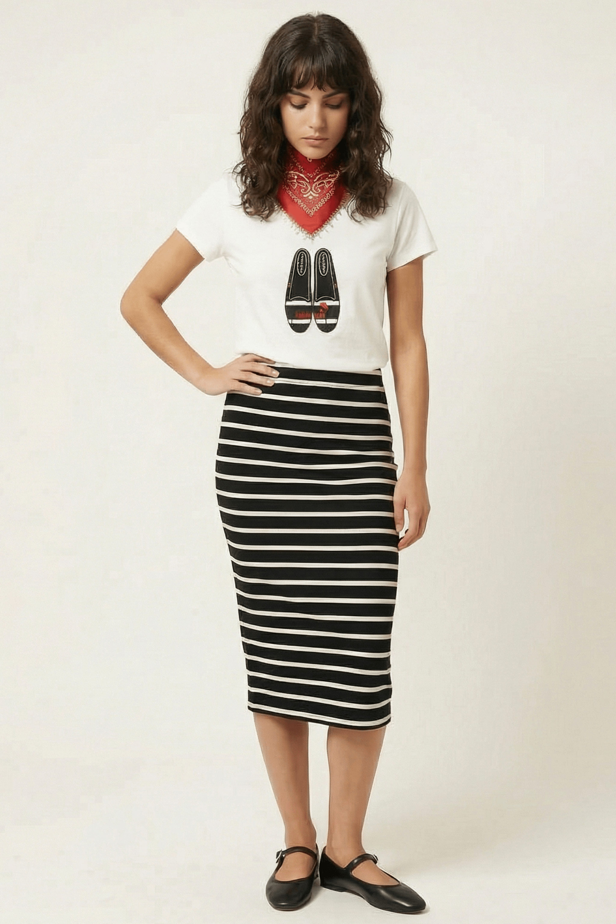 Camiseta blanca con bailarinas bordadas Lolitas&L - lolitasyl.com