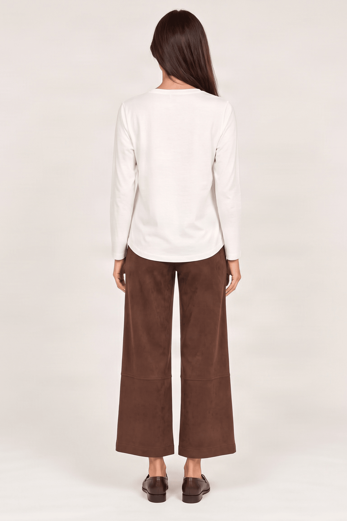 Camiseta blanca con bolsito de flecos marron manga larga Lolitas&L - lolitasyl.com