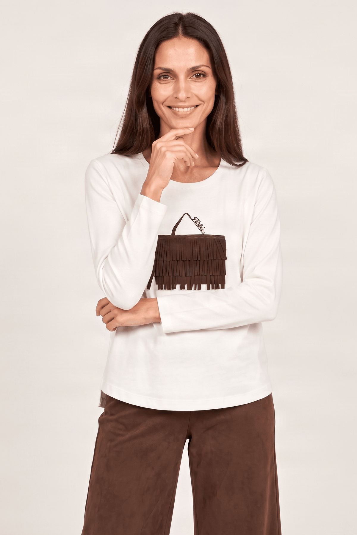 Camiseta blanca con bolsito de flecos marron manga larga Lolitas&L - lolitasyl.com