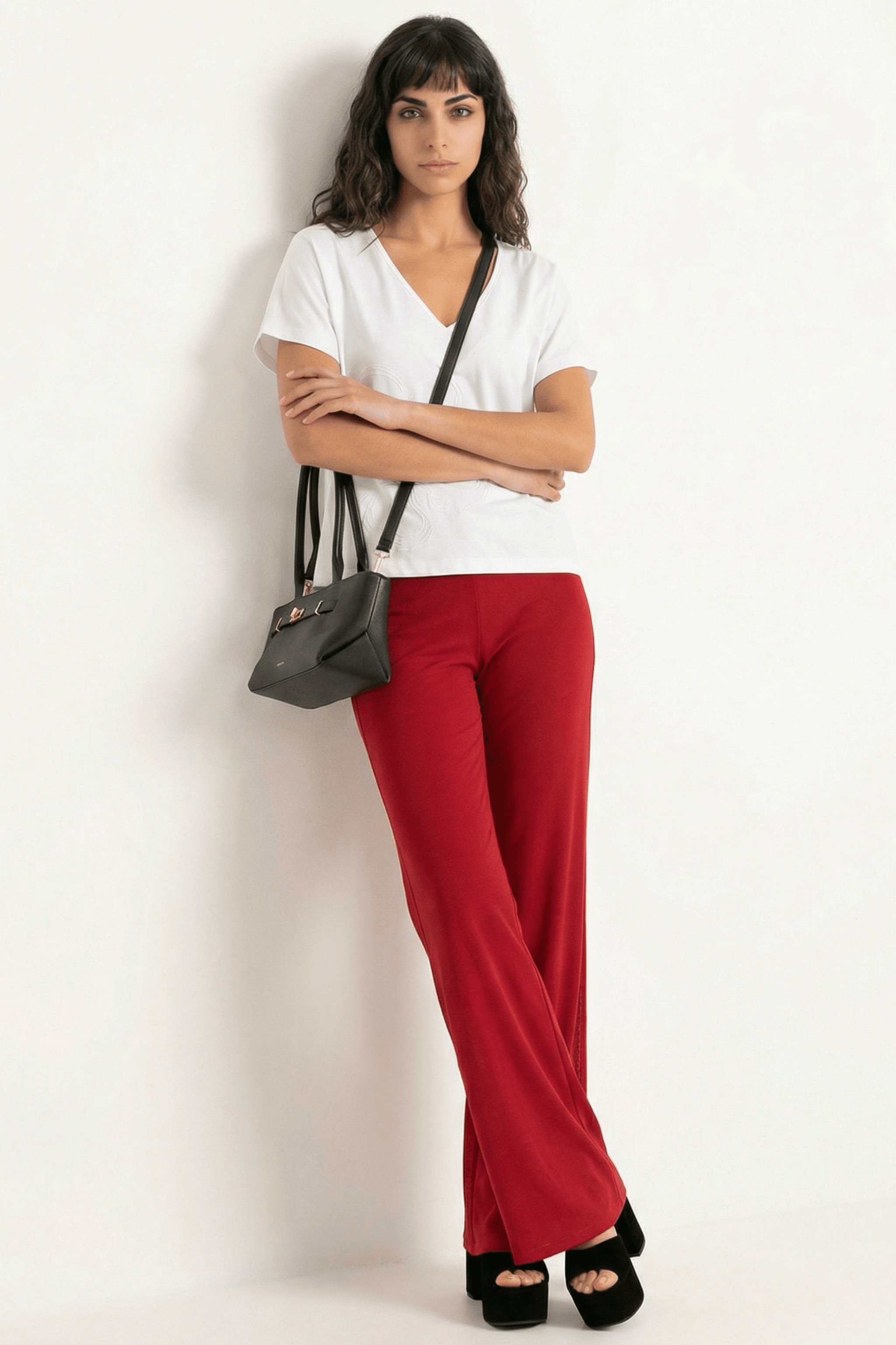 Camiseta blanca con bordado al tono flor LolitasyL - lolitasyl.com