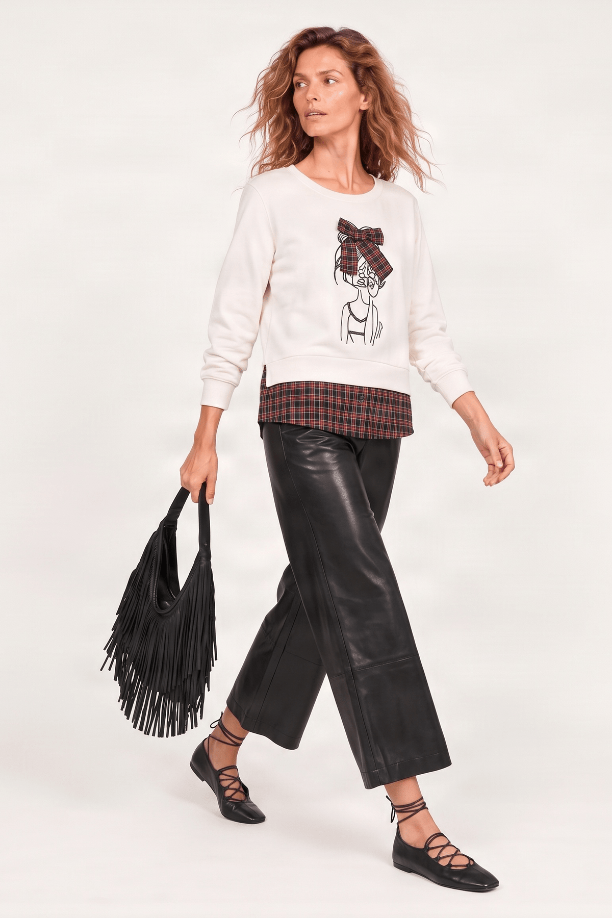 Camiseta blanca con estampado muñeca y lazo cuadro escoces Lolitas&L - lolitasyl.com