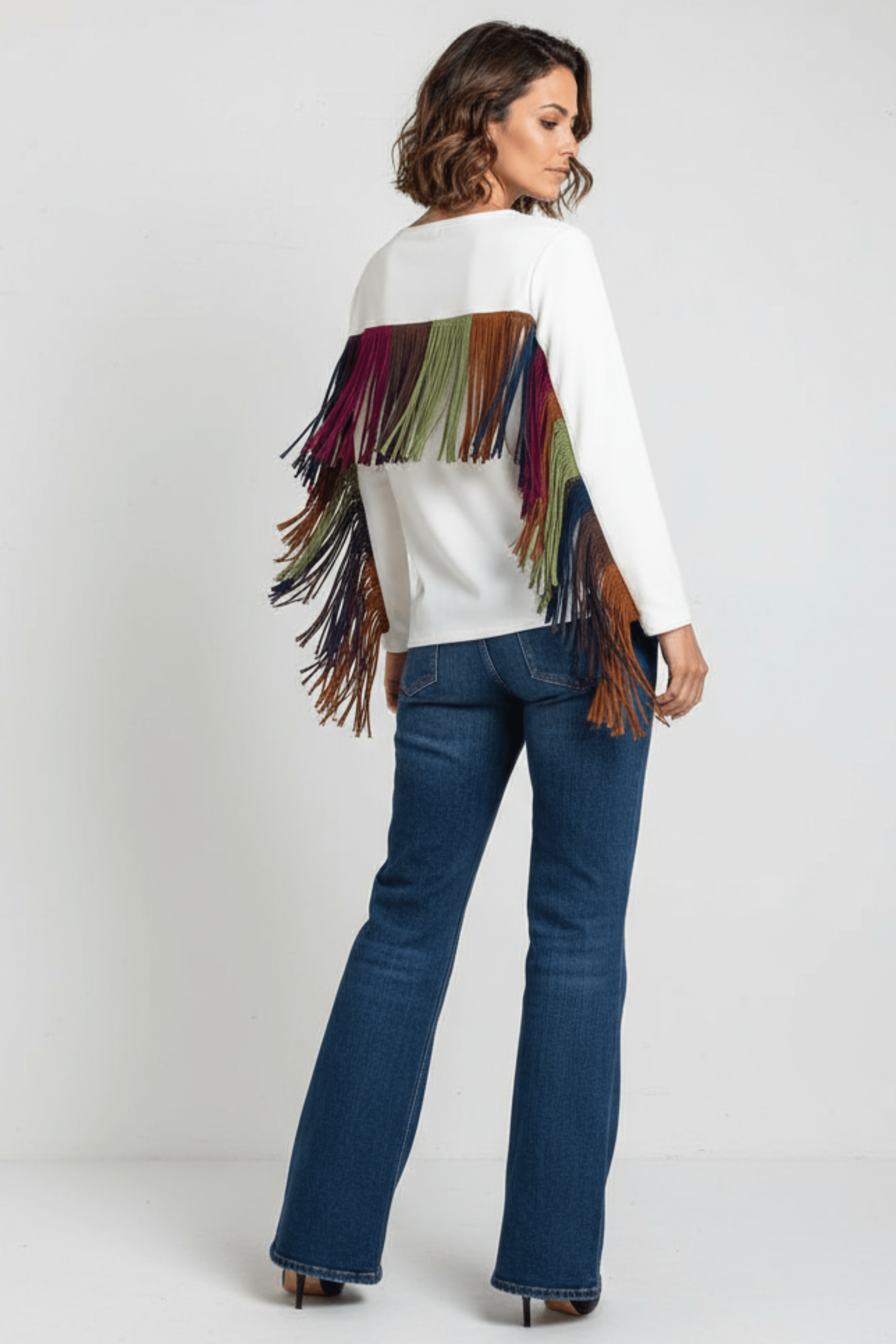 Camiseta blanca con flecos en espalda manga larga Lolitas&L - lolitasyl.com