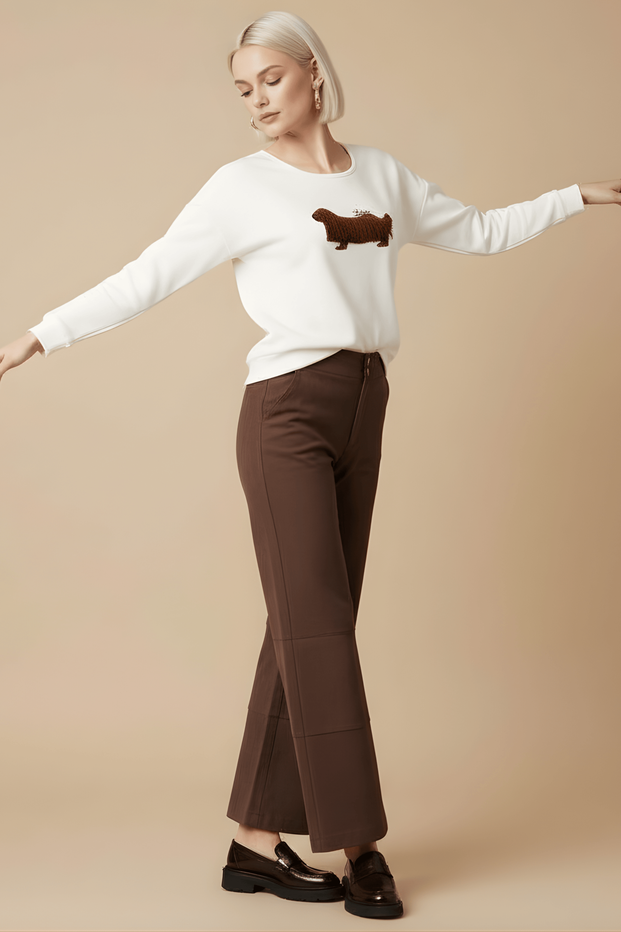 Camiseta blanca con perro bordado de flecos manga larga Lolitas&L - lolitasyl.com