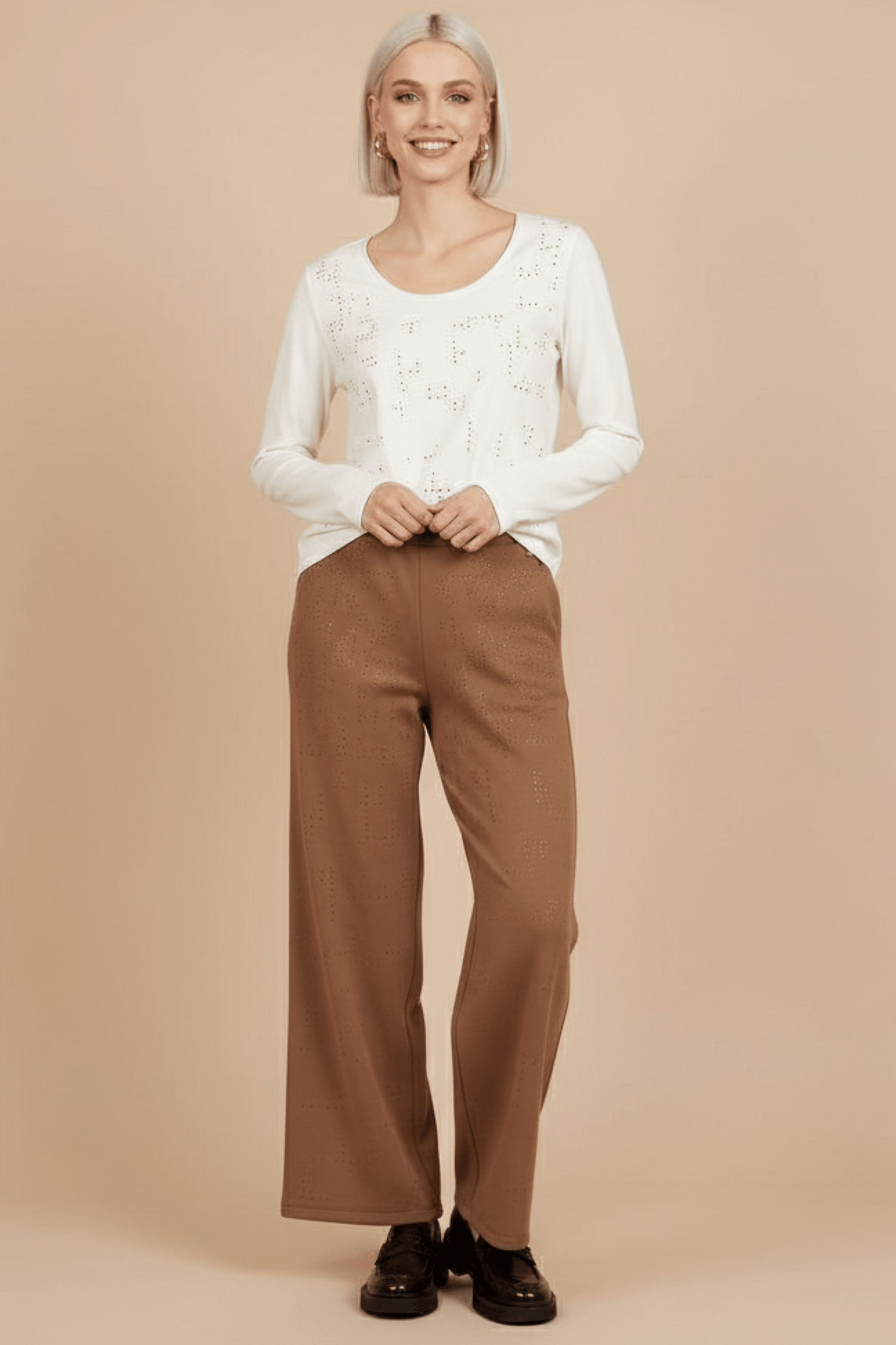 Camiseta blanca con strass multicolor manga larga Lolitas&L - lolitasyl.com