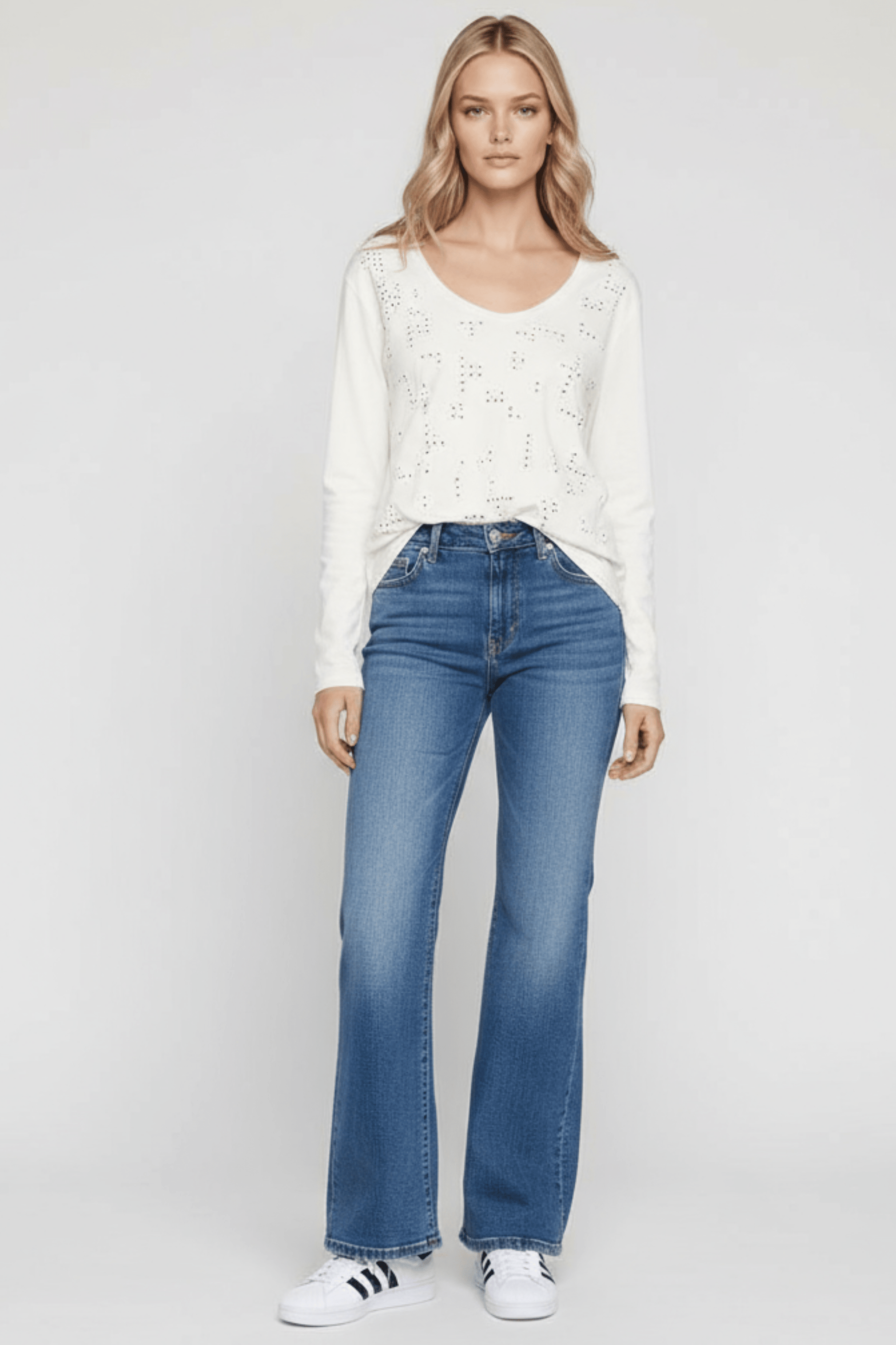 Camiseta blanca con strass multicolor manga latga Lolitas&L - lolitasyl.com