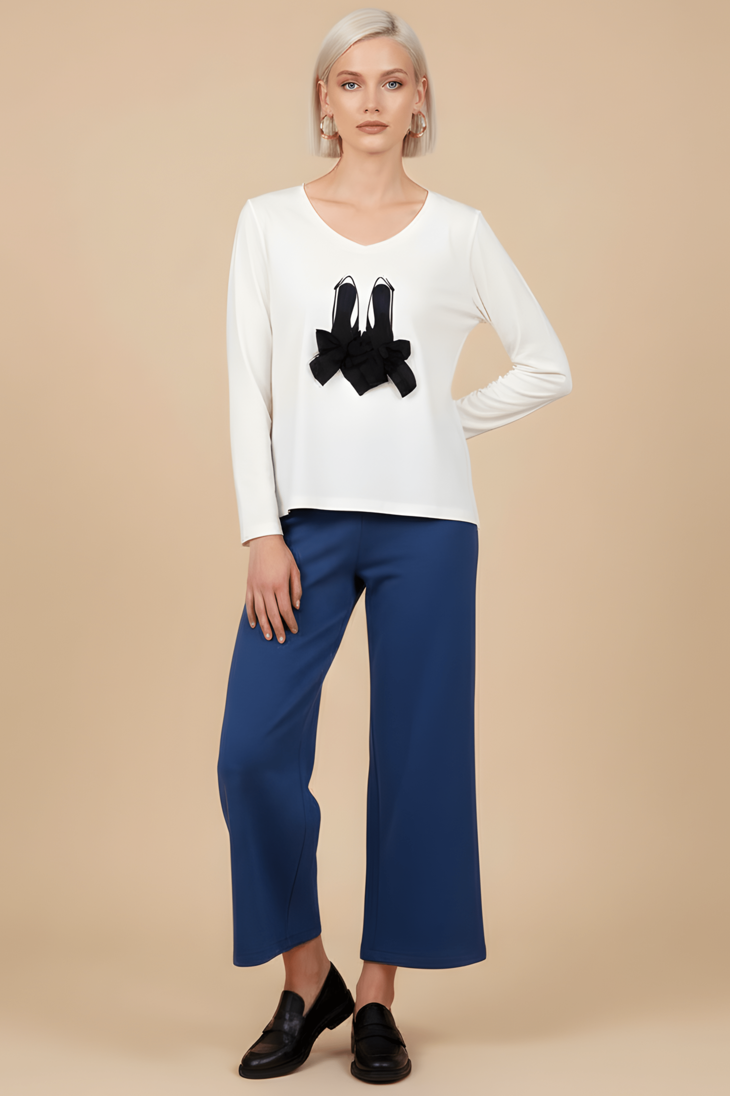 Camiseta blanca con zapatillas bordadas y lazos manga larga Lolitas&L - lolitasyl.com