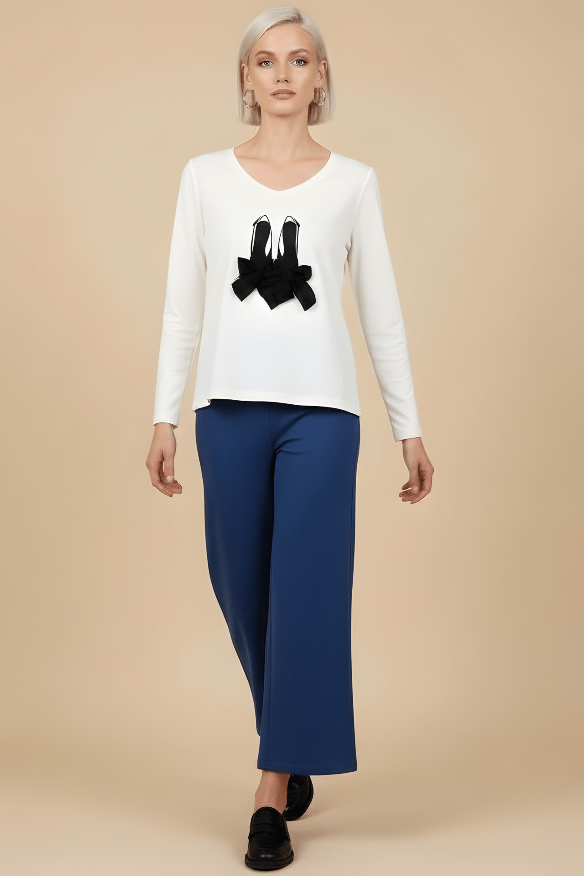 Camiseta blanca con zapatillas bordadas y lazos manga larga Lolitas&L - lolitasyl.com