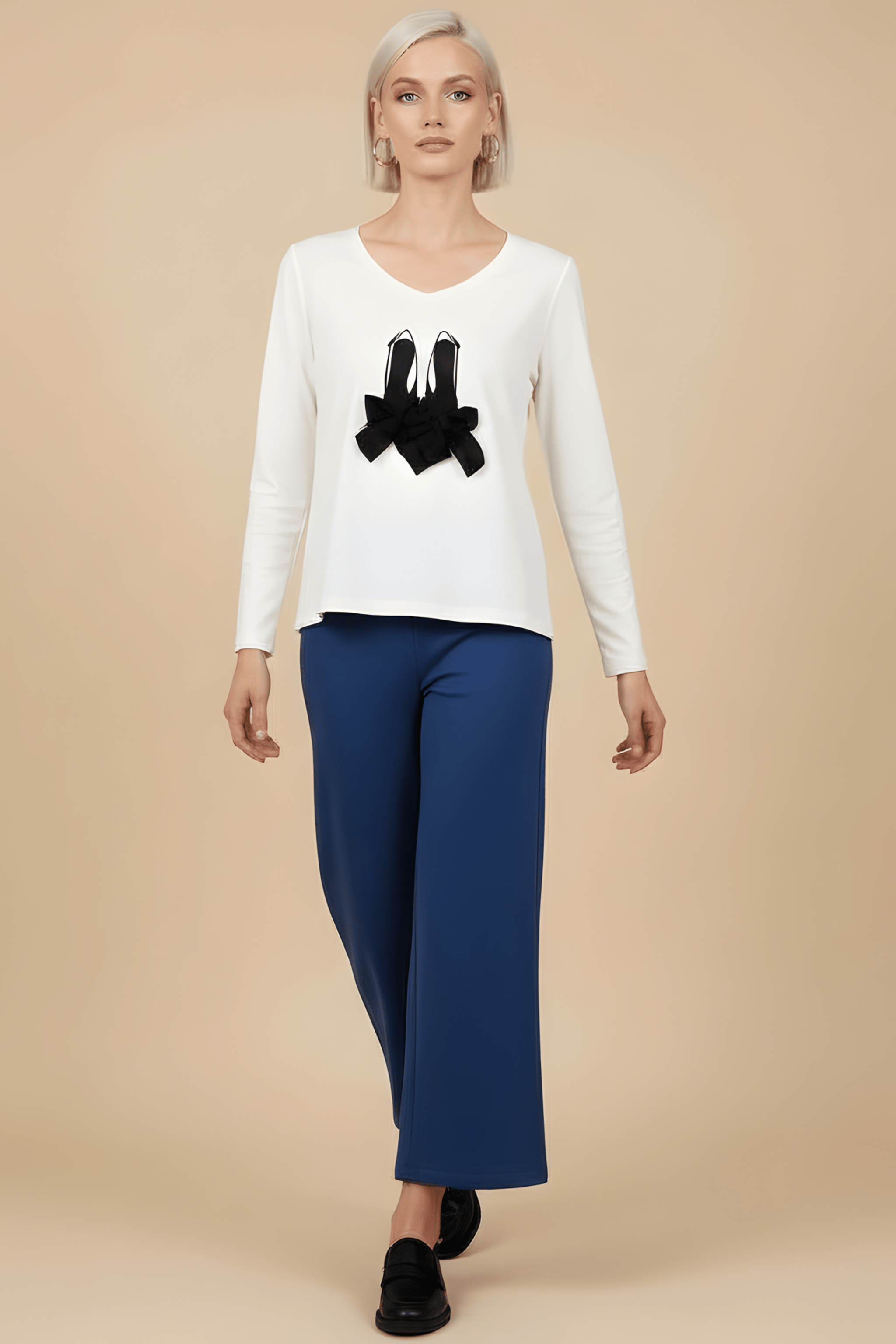 Camiseta blanca con zapatillas bordadas y lazos manga larga Lolitas&L - lolitasyl.com