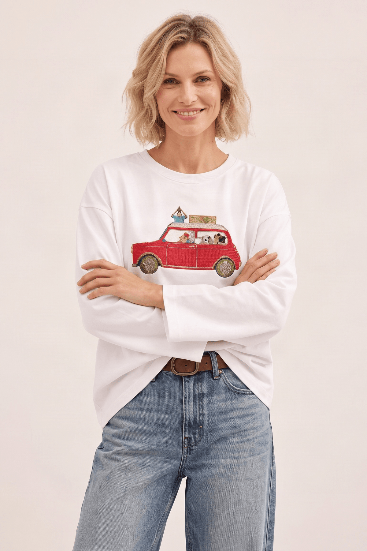 Camiseta Blanca de Manga Larga con Coche Bordado en Punto de Cruz – Lolitas&L - lolitasyl.com