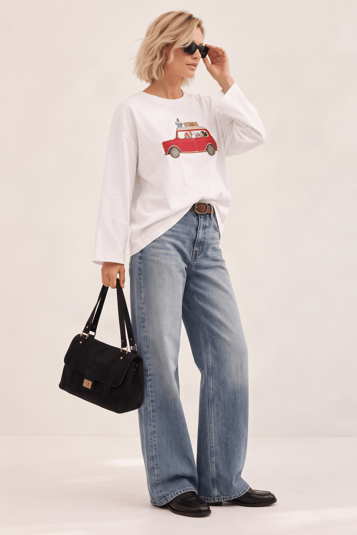 Camiseta Blanca de Manga Larga con Coche Bordado en Punto de Cruz – Lolitas&L - lolitasyl.com