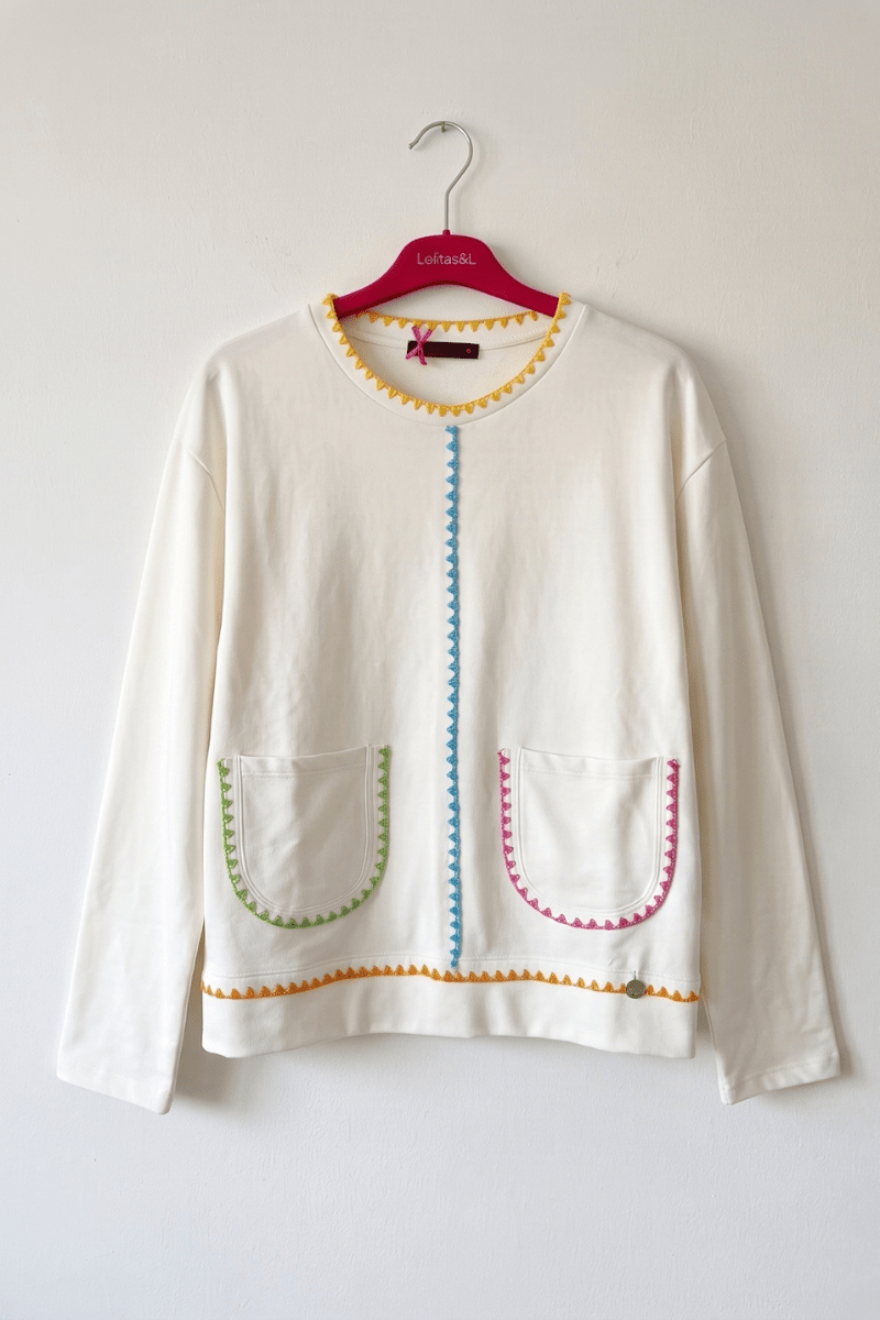 Camiseta Blanca de Manga Larga con Pespuntes Multicolor Preloved - lolitasyl.com