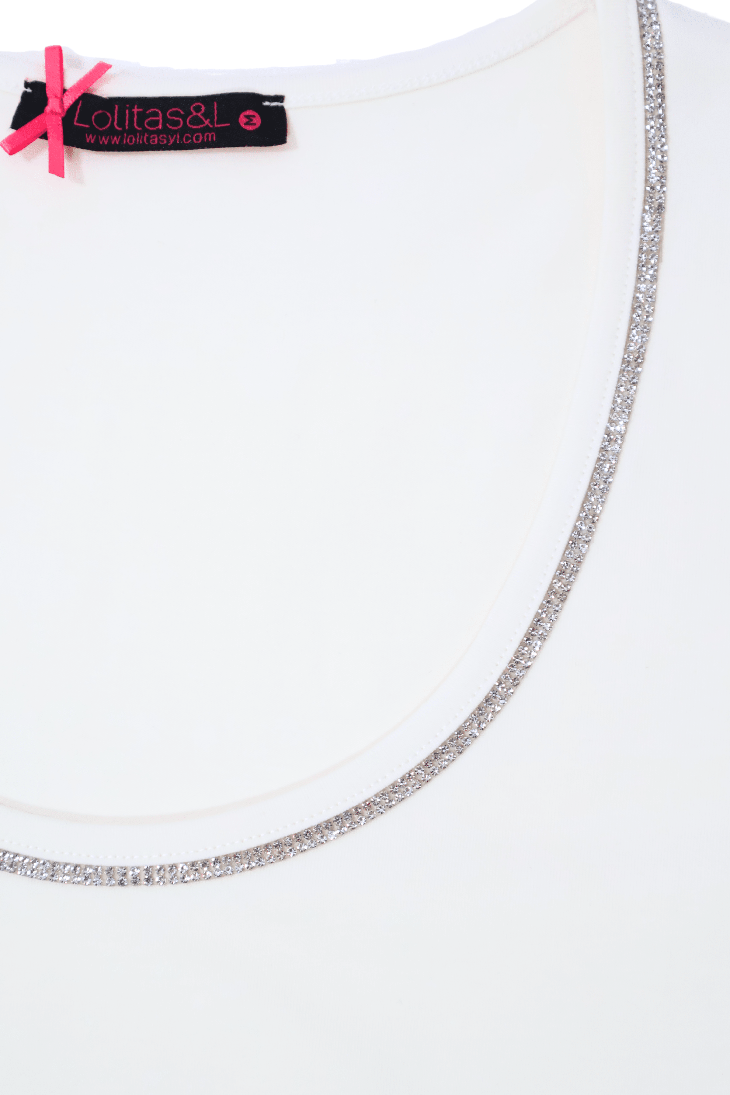 Camiseta blanca escote collar con tira de strass Lolitas&L - lolitasyl.com