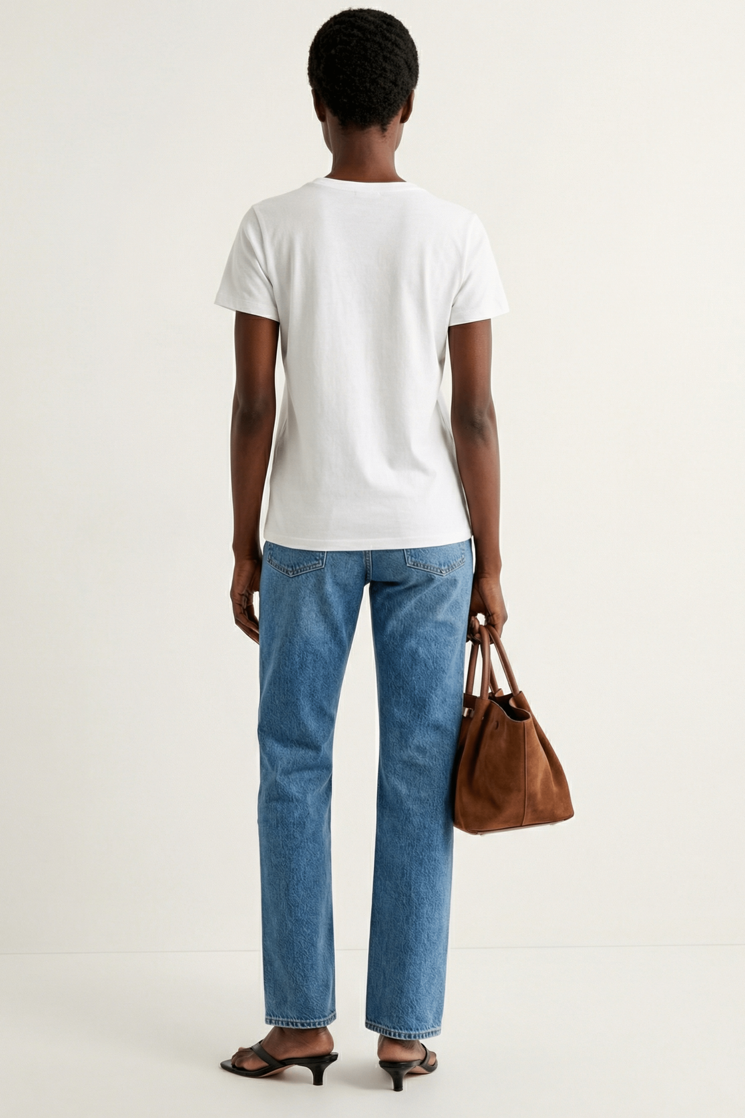 Camiseta blanca escote redondo con flor Lolitas&L - lolitasyl.com