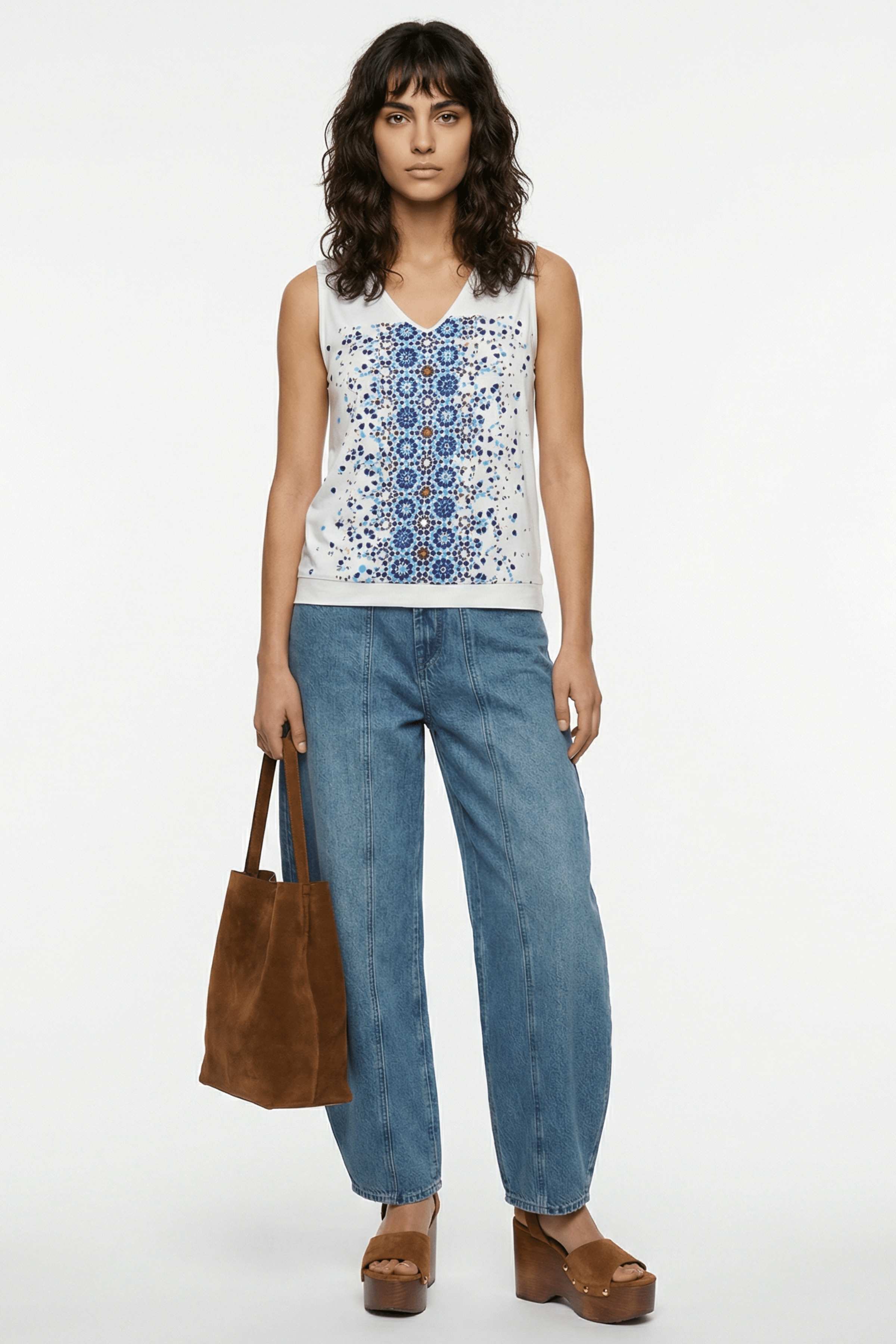 Camiseta blanca estampado mandala tonos azules sin mangas Lolitas&L - lolitasyl.com