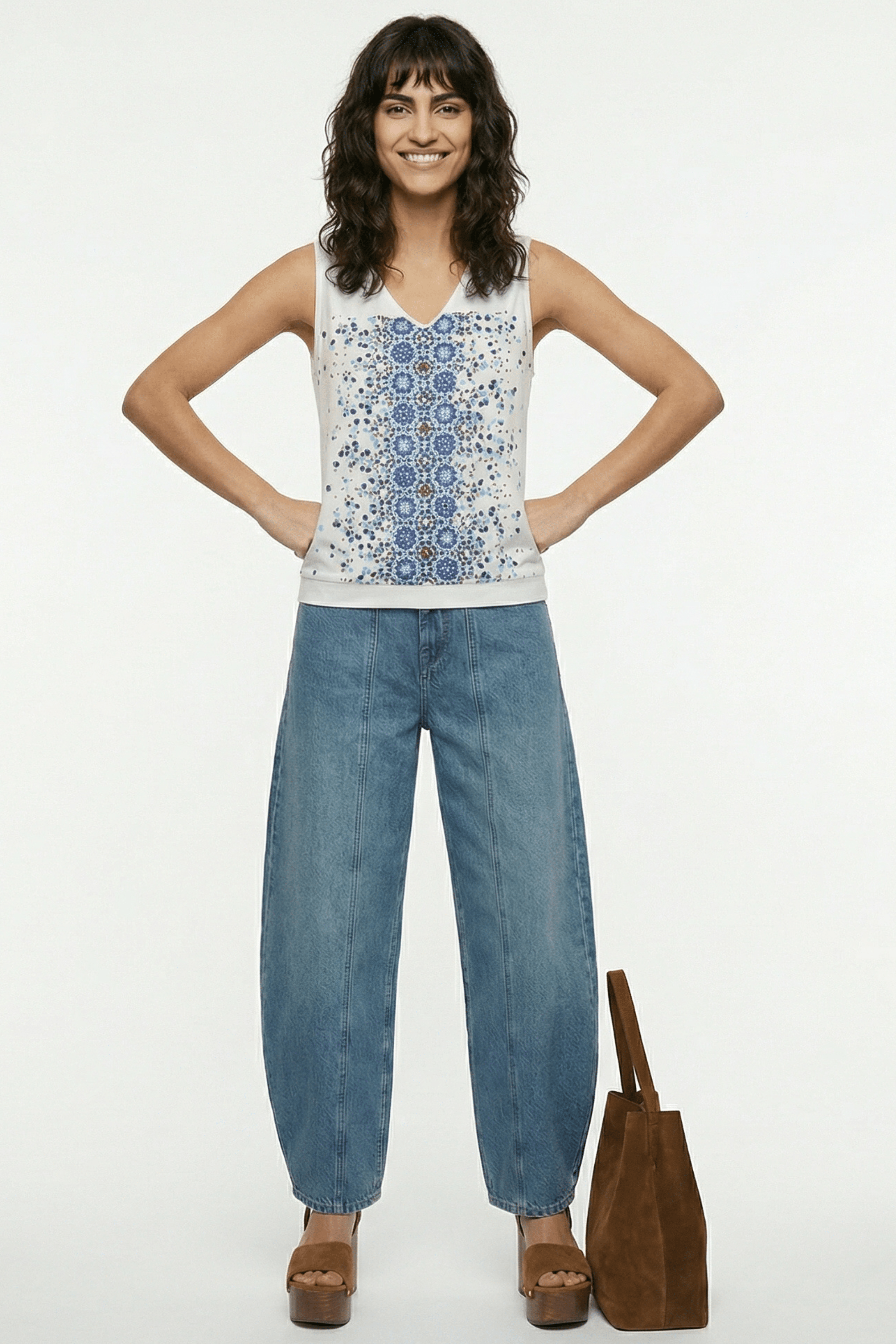 Camiseta blanca estampado mandala tonos azules sin mangas Lolitas&L - lolitasyl.com