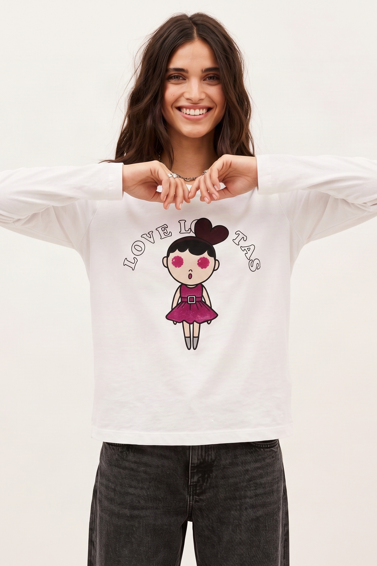 Camiseta Blanca de Manga Larga en Jersey de Algodón con Print Lolitas, Bordado y Aplicaciones – Lolitas&L