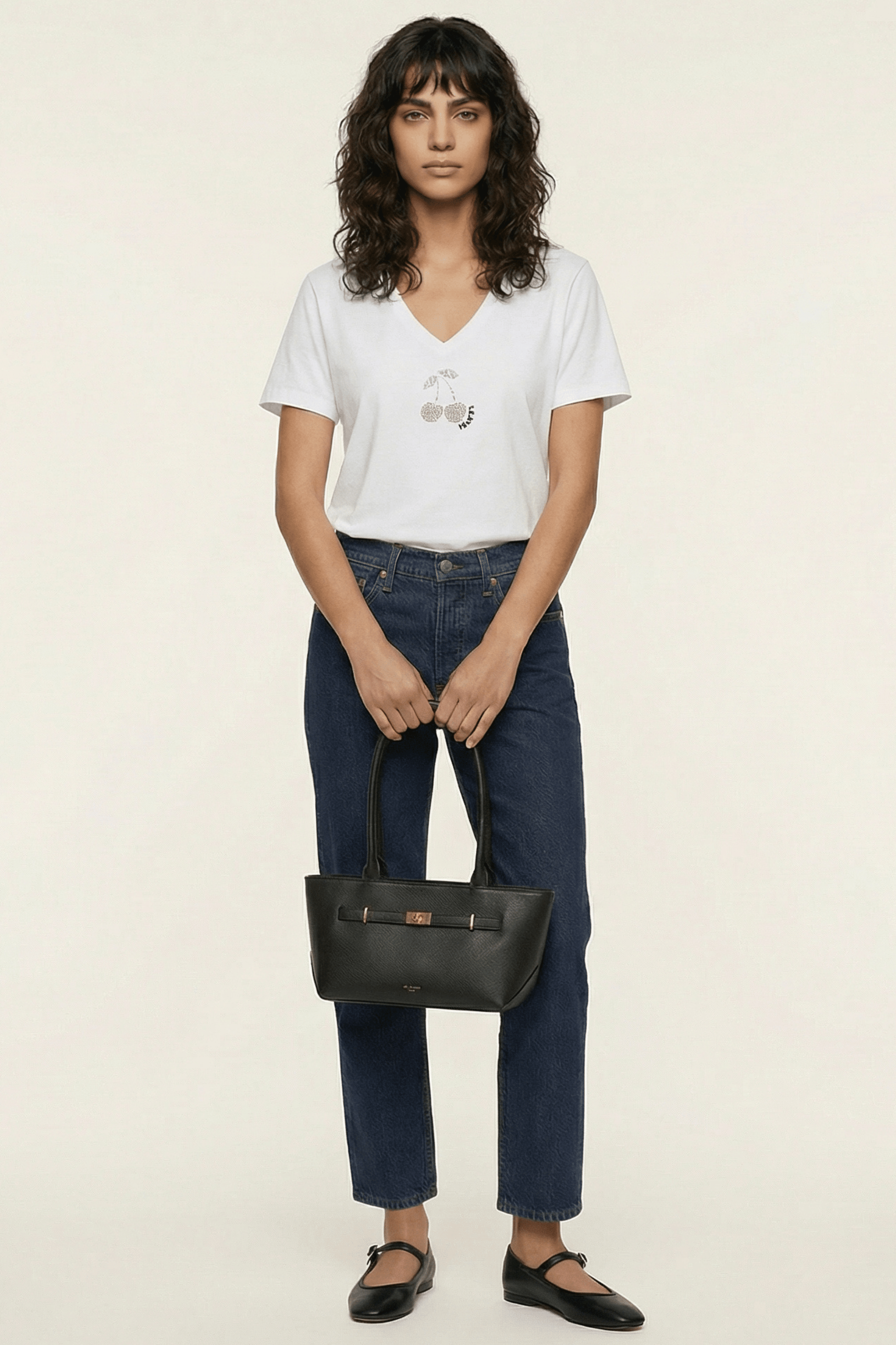 Camiseta blanca strass cerezas escote uve Lolitas&L - lolitasyl.com