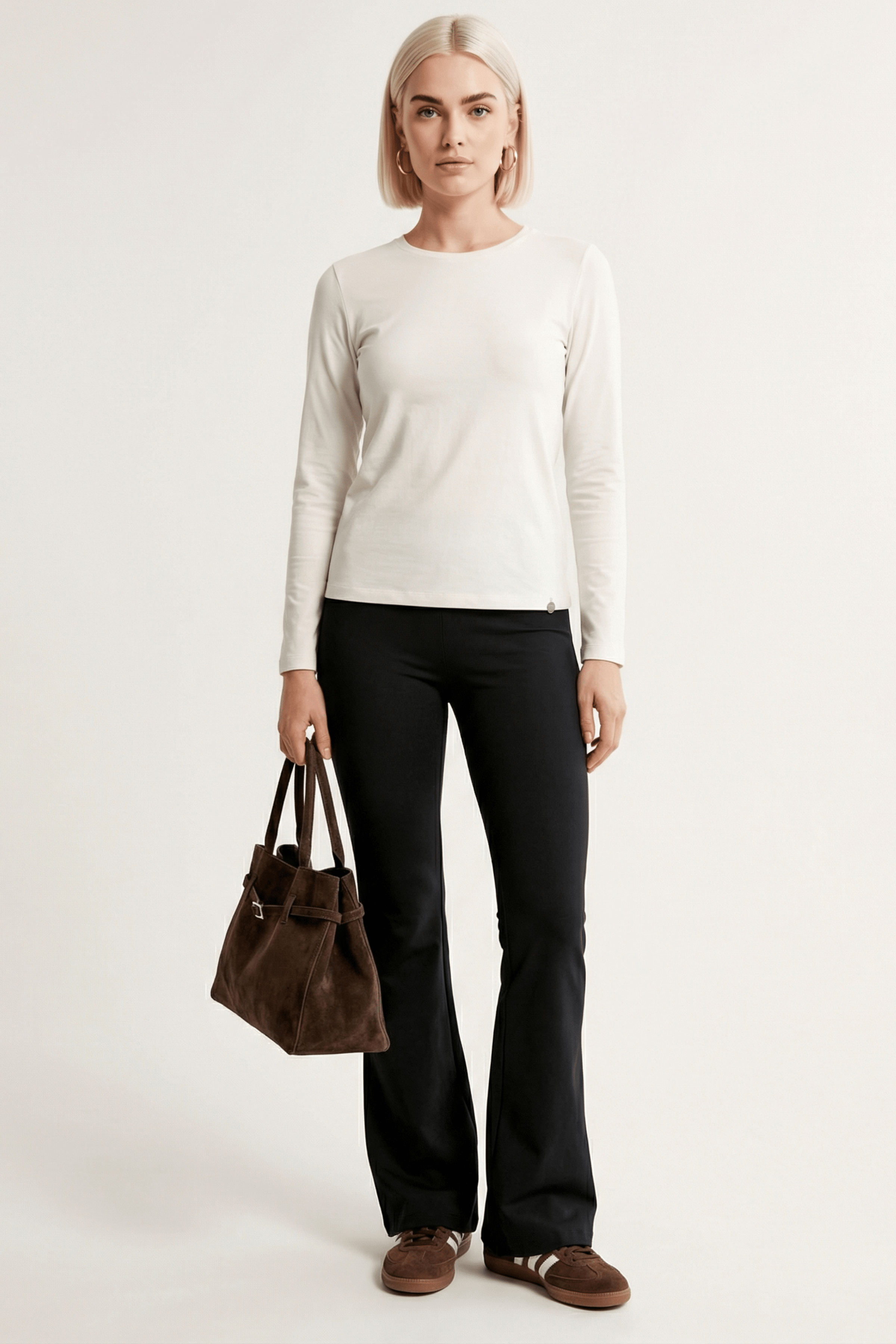 Camiseta crema basica con escote caja y manga larga Lolitas&L - lolitasyl.com