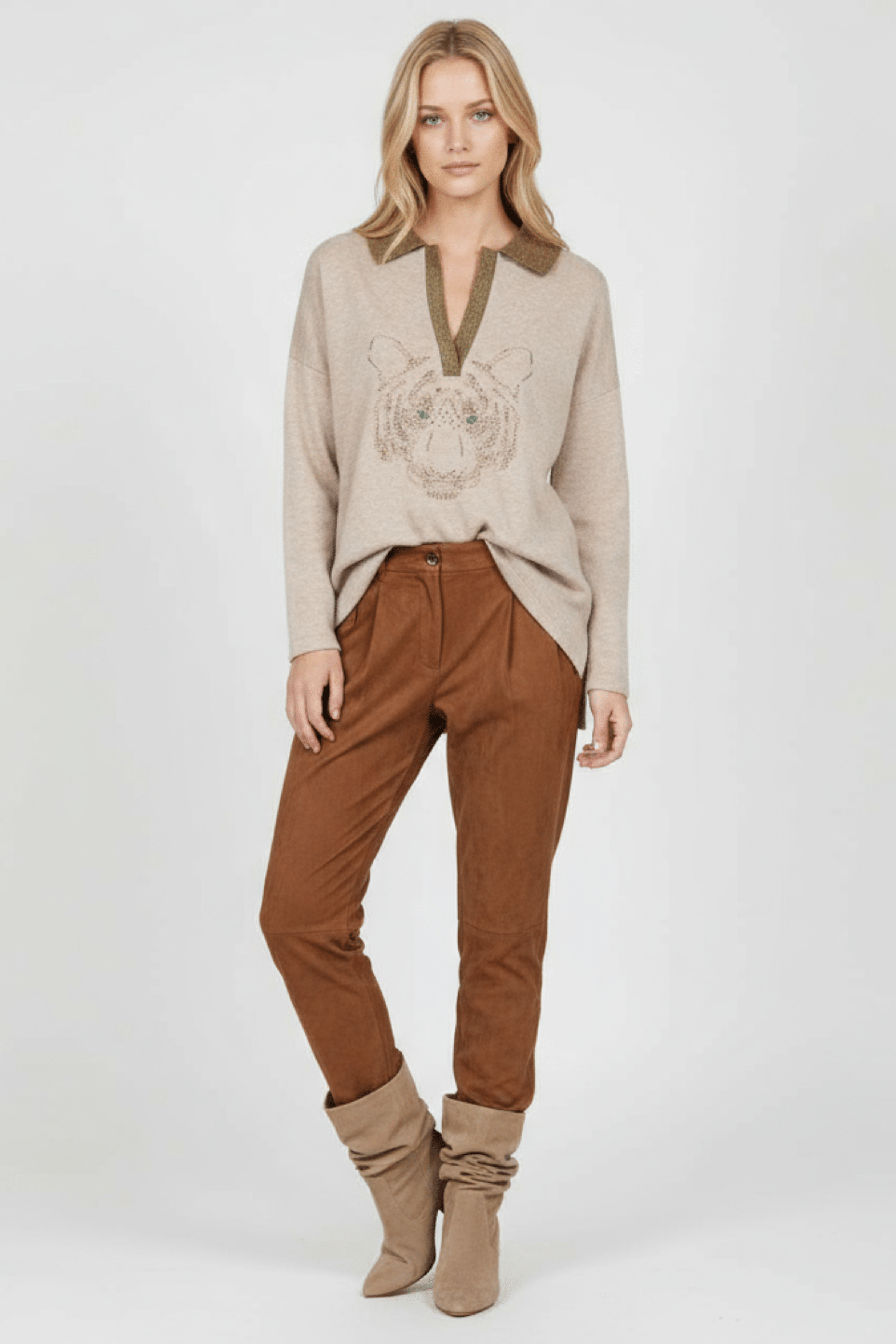 Camiseta de punto beige con leon de strass Lolitas&L - lolitasyl.com