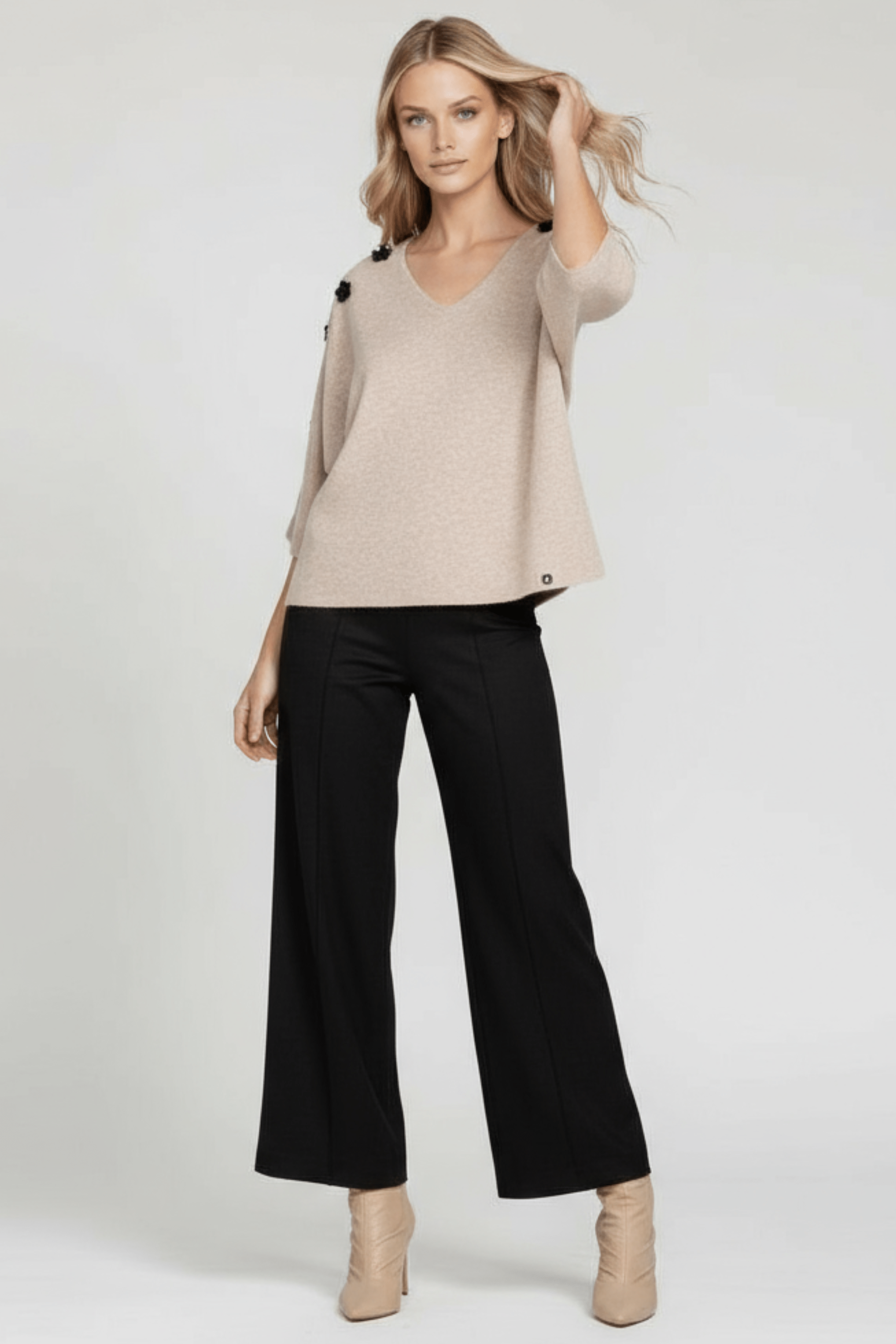 Camiseta de punto beige murcielago con flores antelina Lolitas&L - lolitasyl.com