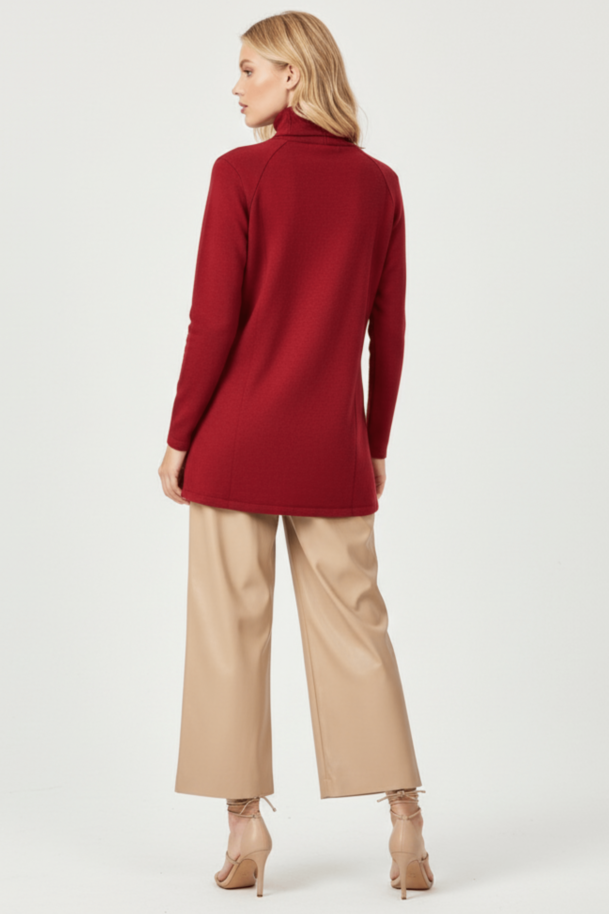 Camiseta de punto granate cuello alto con strass Lolitas&L - lolitasyl.com