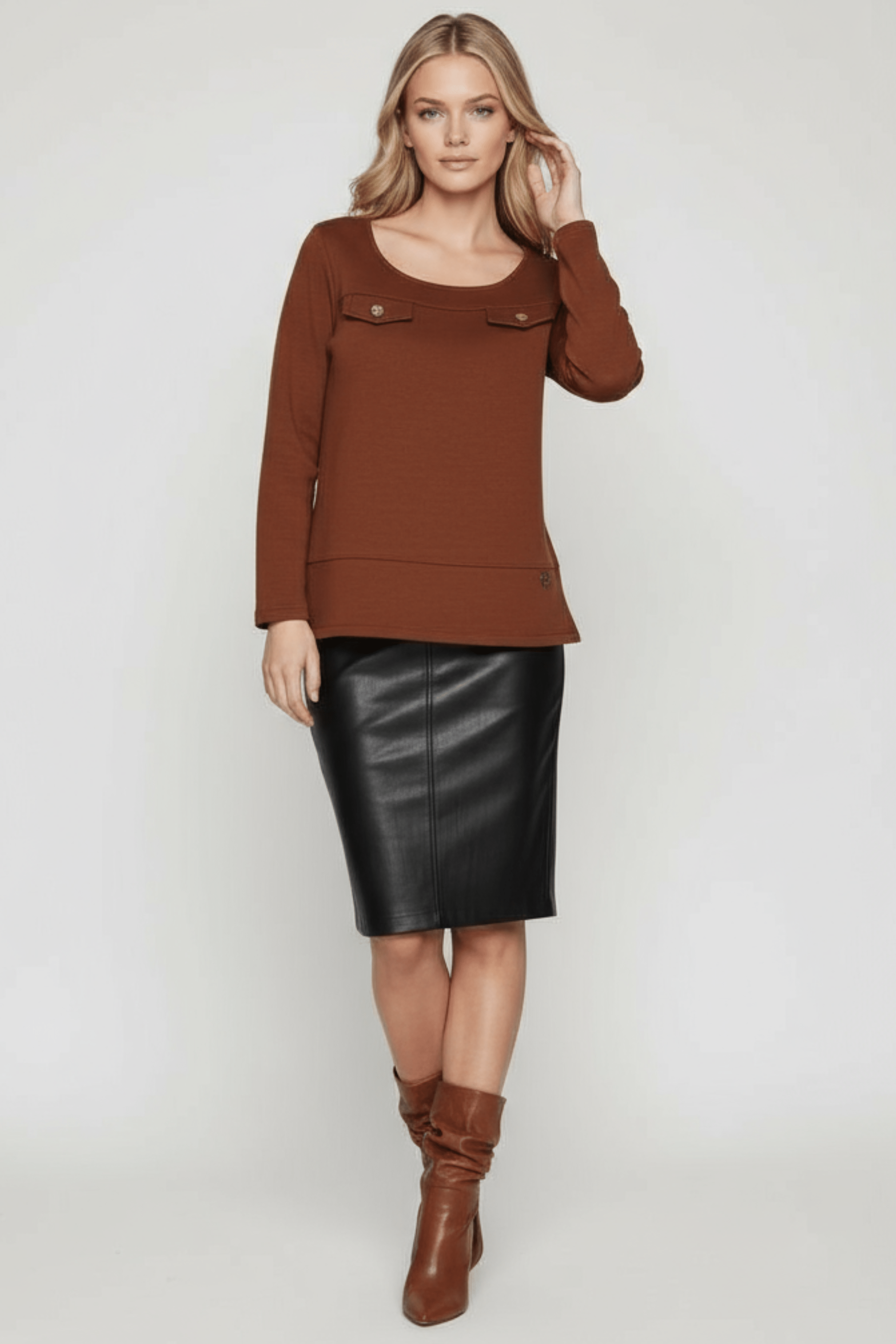 Camiseta de punto marron con botones dorados Lolitas&L - lolitasyl.com