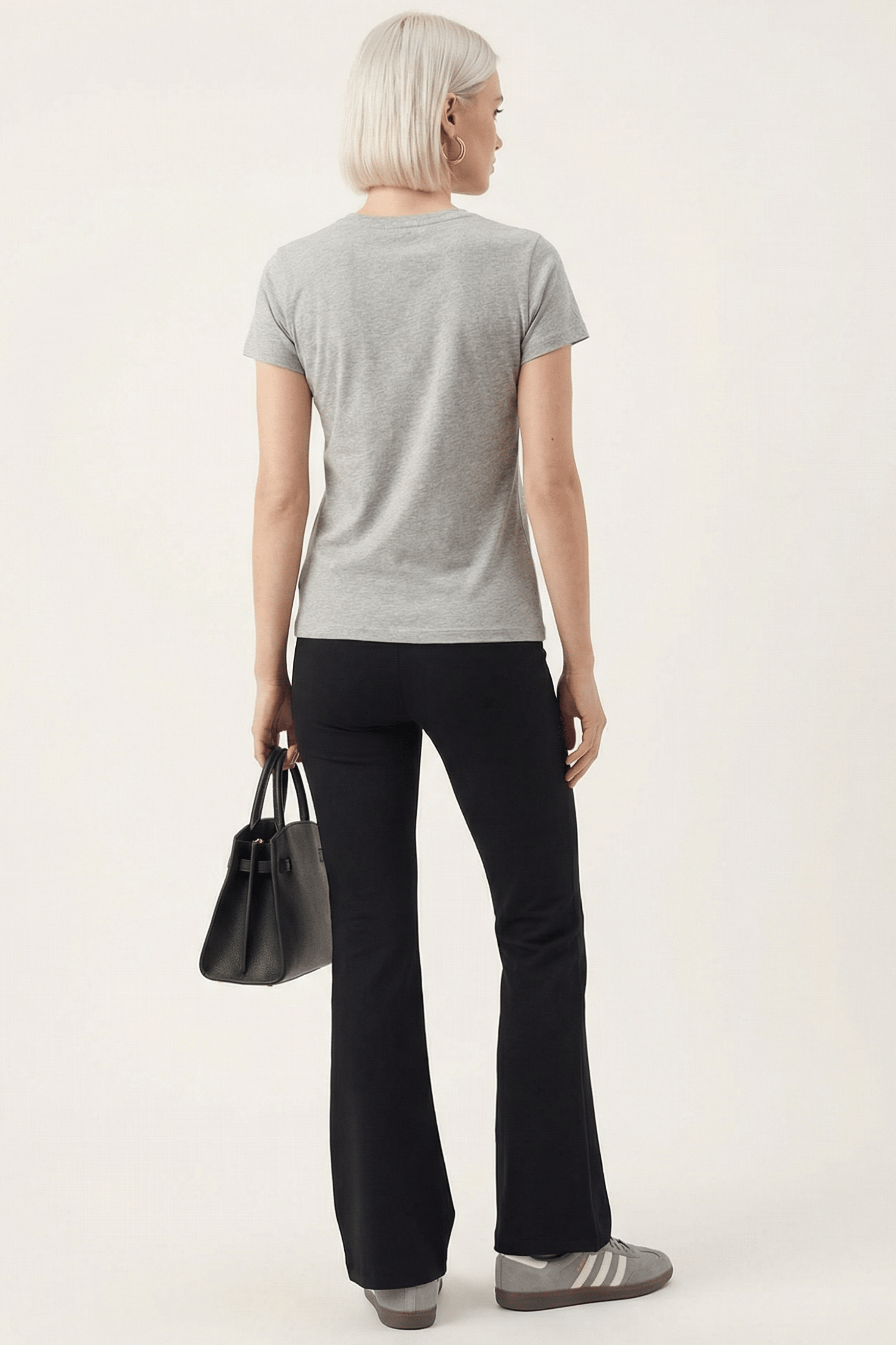 Camiseta gris basica con escote collar y manga corta Lolitas&L - lolitasyl.com