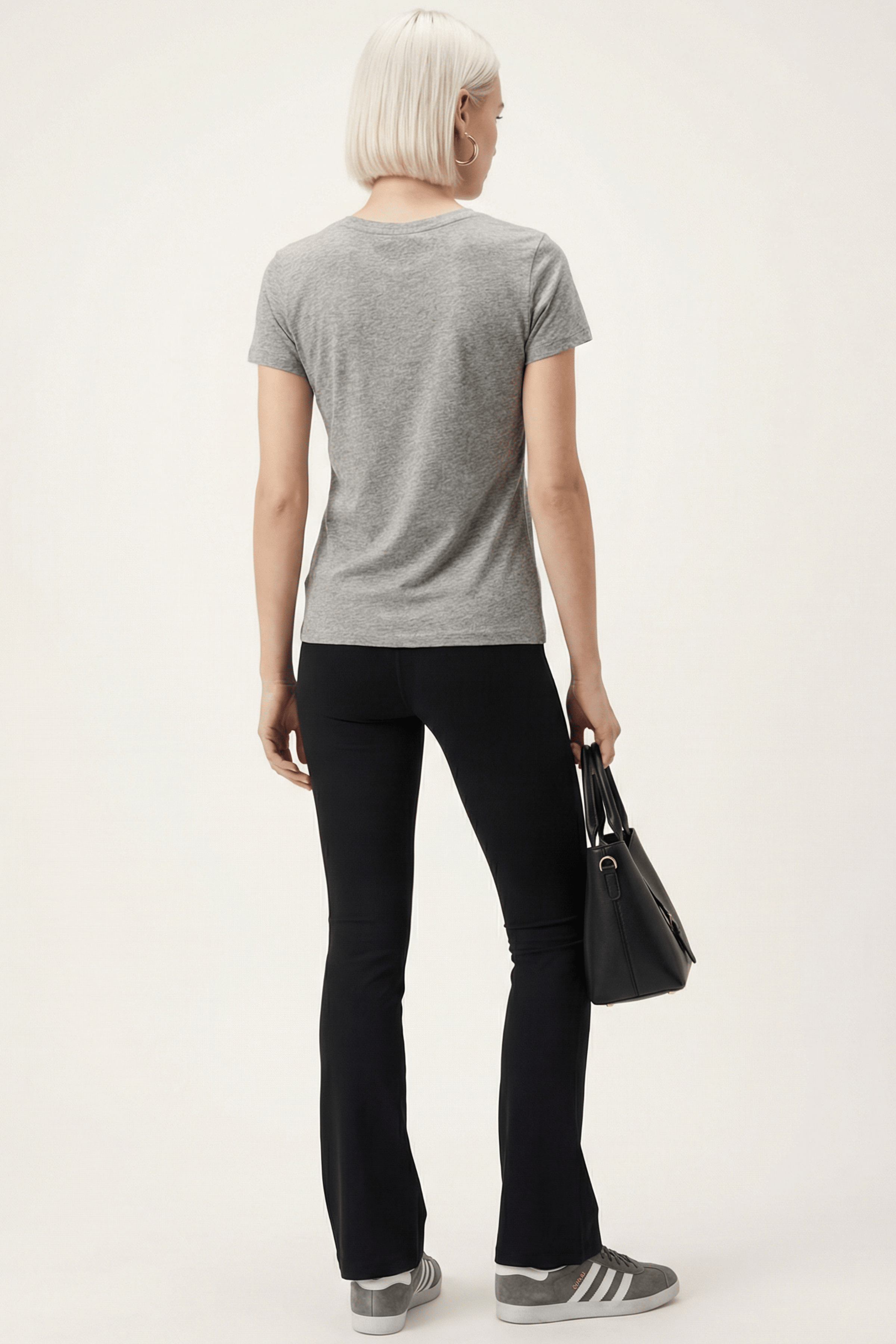 Camiseta gris basica con escote pico y manga corta Lolitas&L - lolitasyl.com