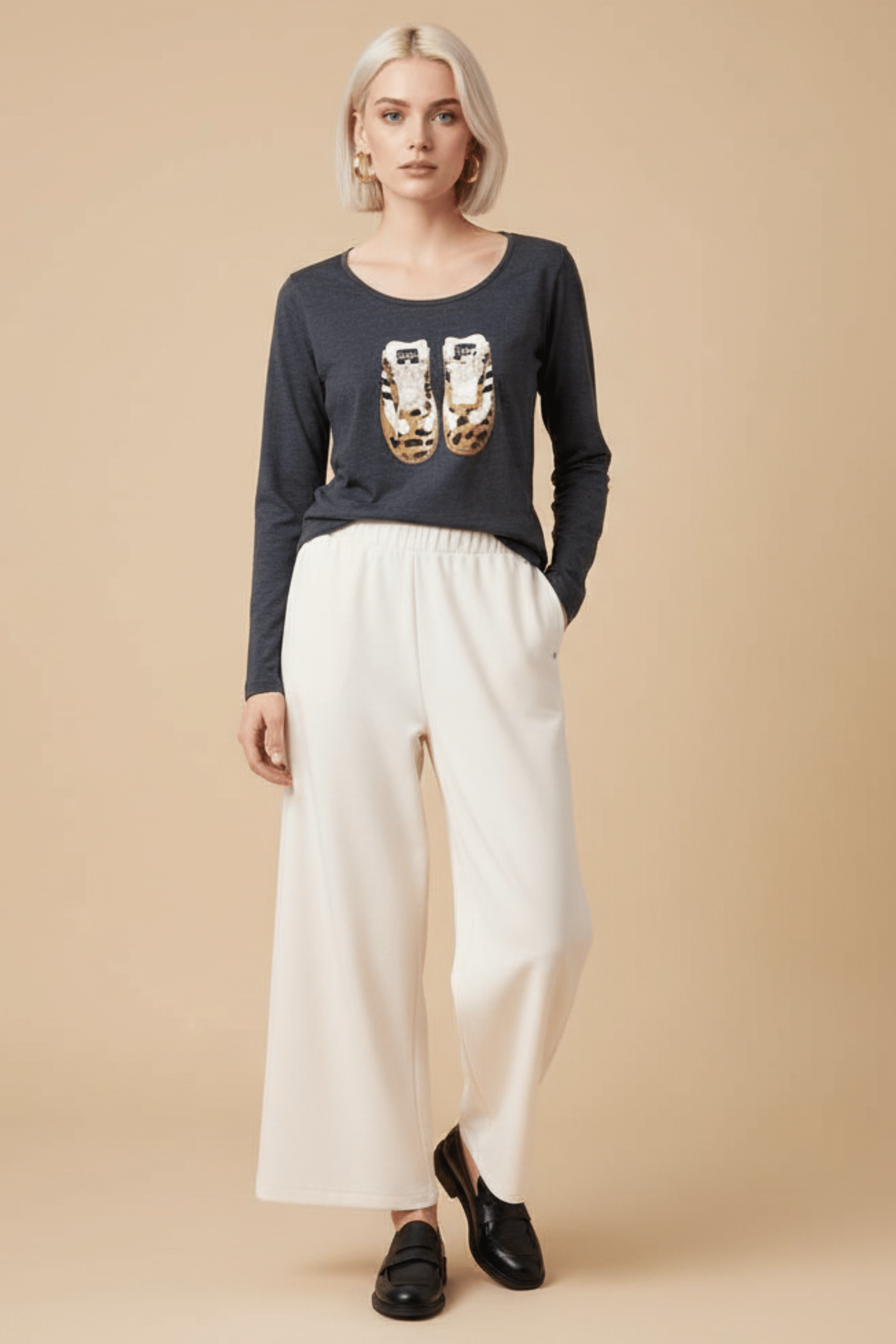 Camiseta gris vigore con bordado sneakers manga larga Lolitas&L - lolitasyl.com