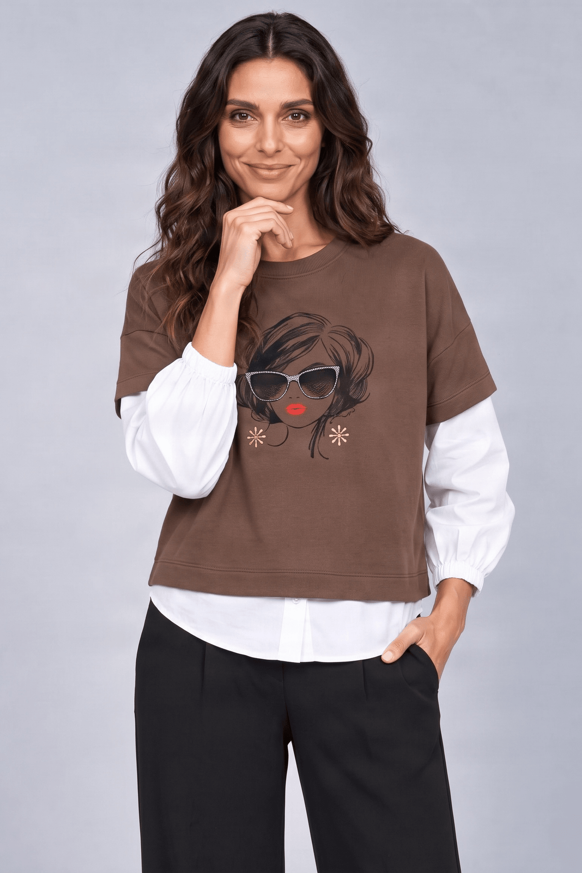 Camiseta marron con mangas camiseras y estampado gafas Lolitas&L - lolitasyl.com