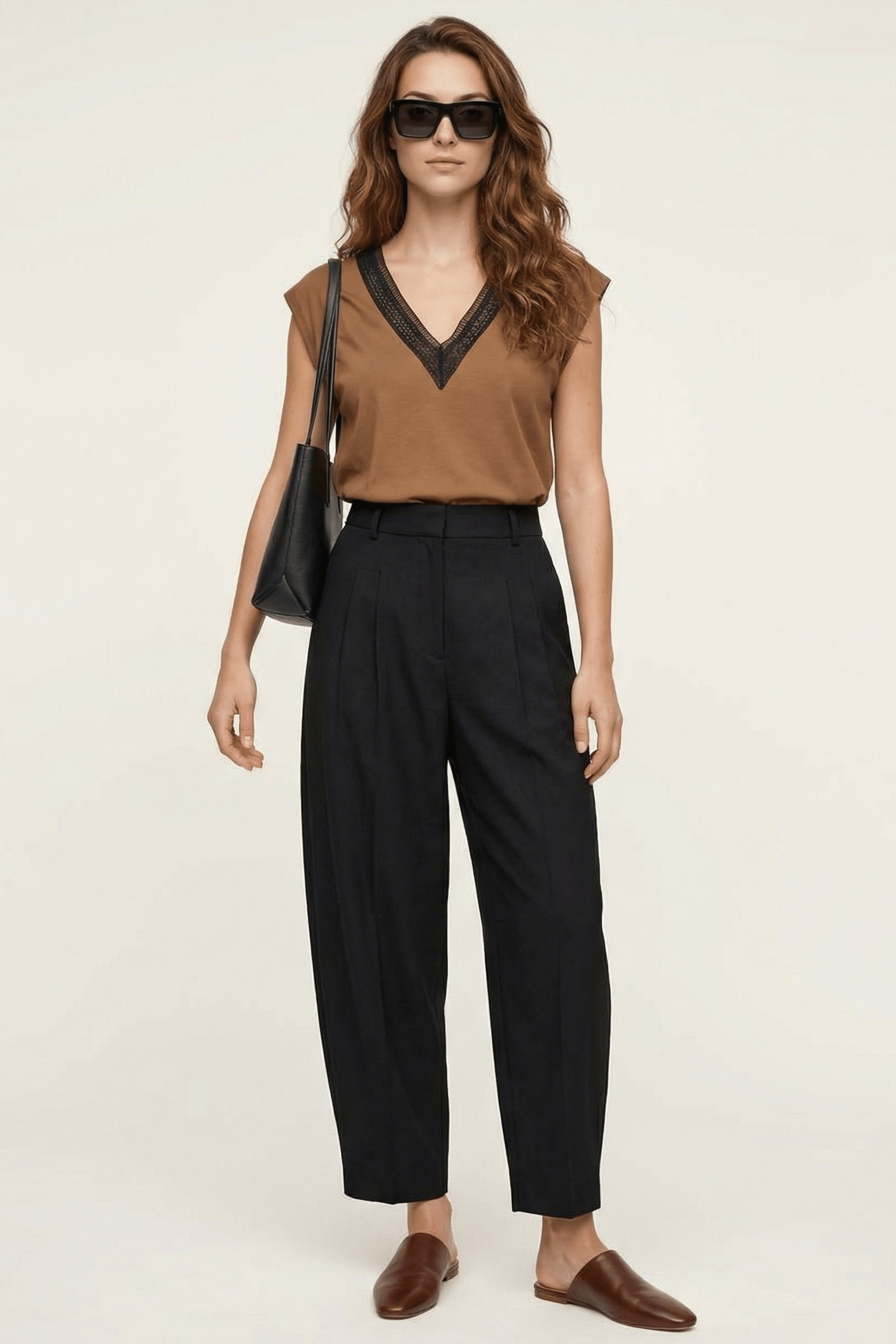 Camiseta marron escote en uve amplio con grogre Lolitas&L - lolitasyl.com