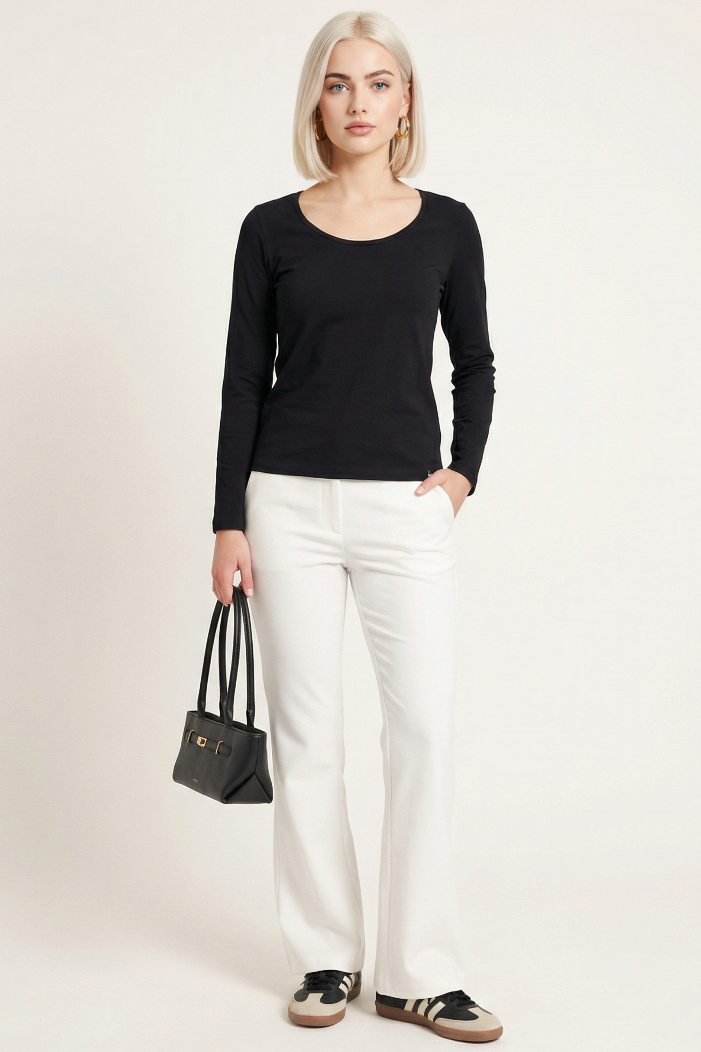 Camiseta negra basica con escote collar y manga larga Lolitas&L