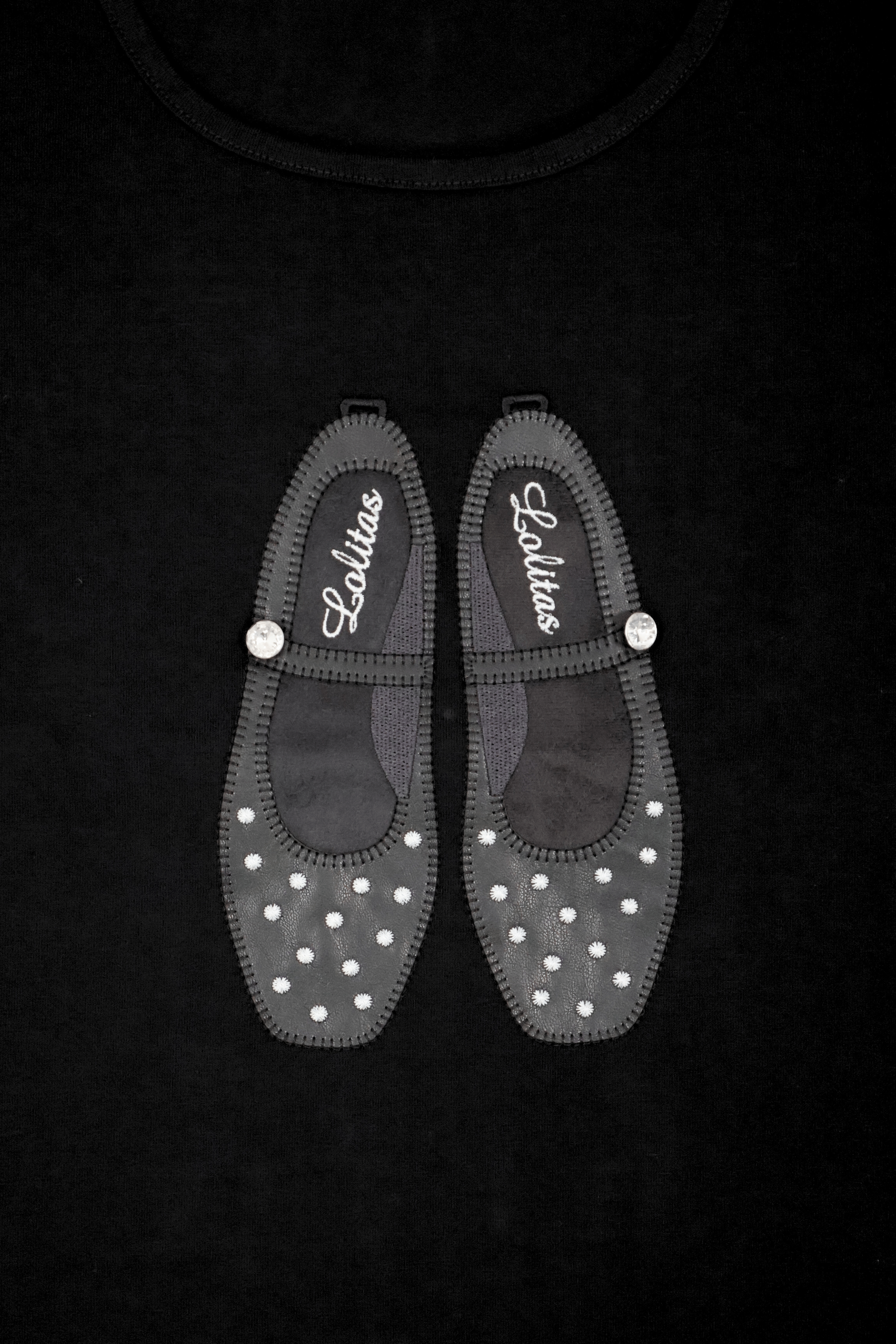 Camiseta negra bordado bailarinas strass con manga larga Lolitas&L - lolitasyl.com