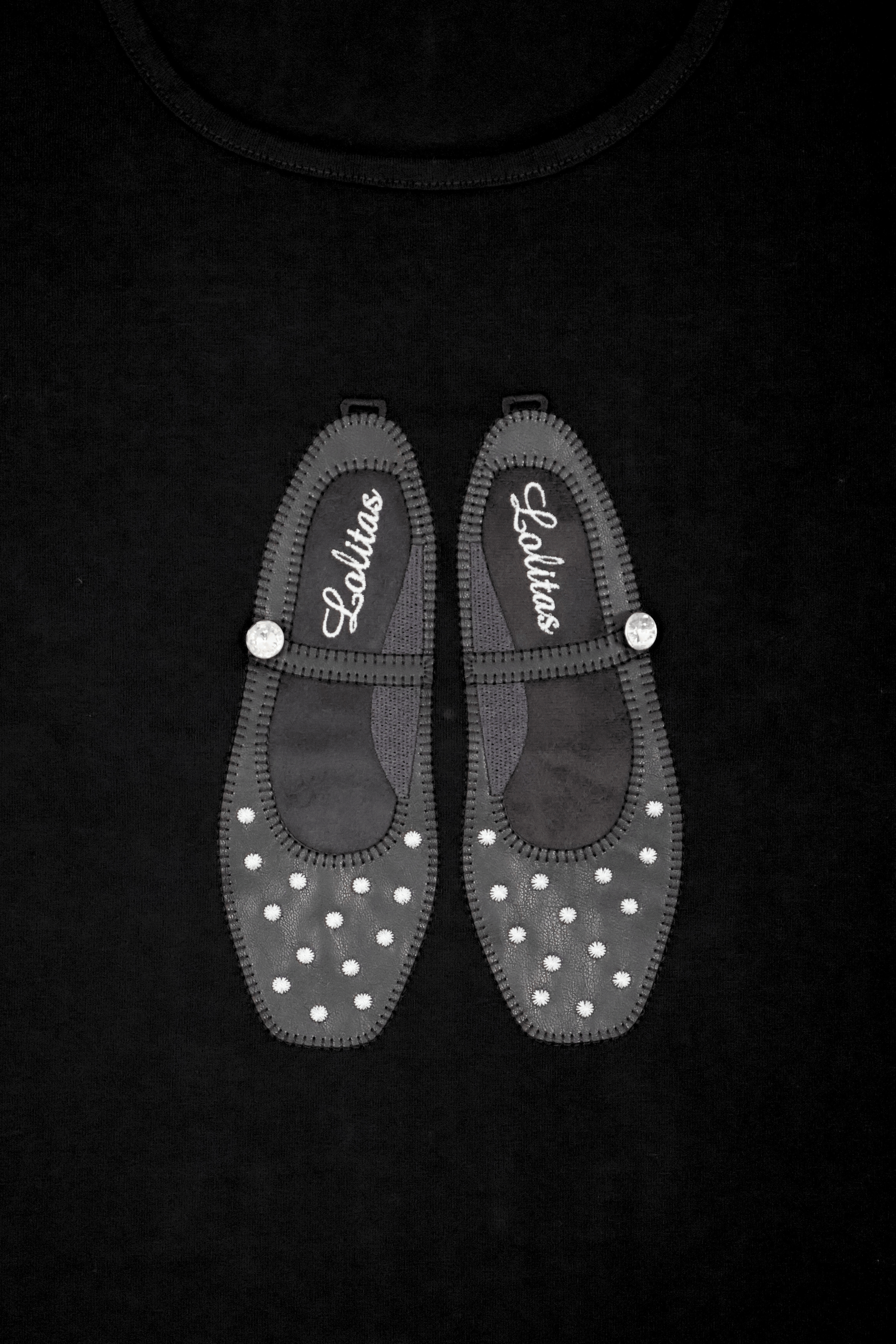 Camiseta negra bordado bailarinas strass con manga larga Lolitas&L - lolitasyl.com