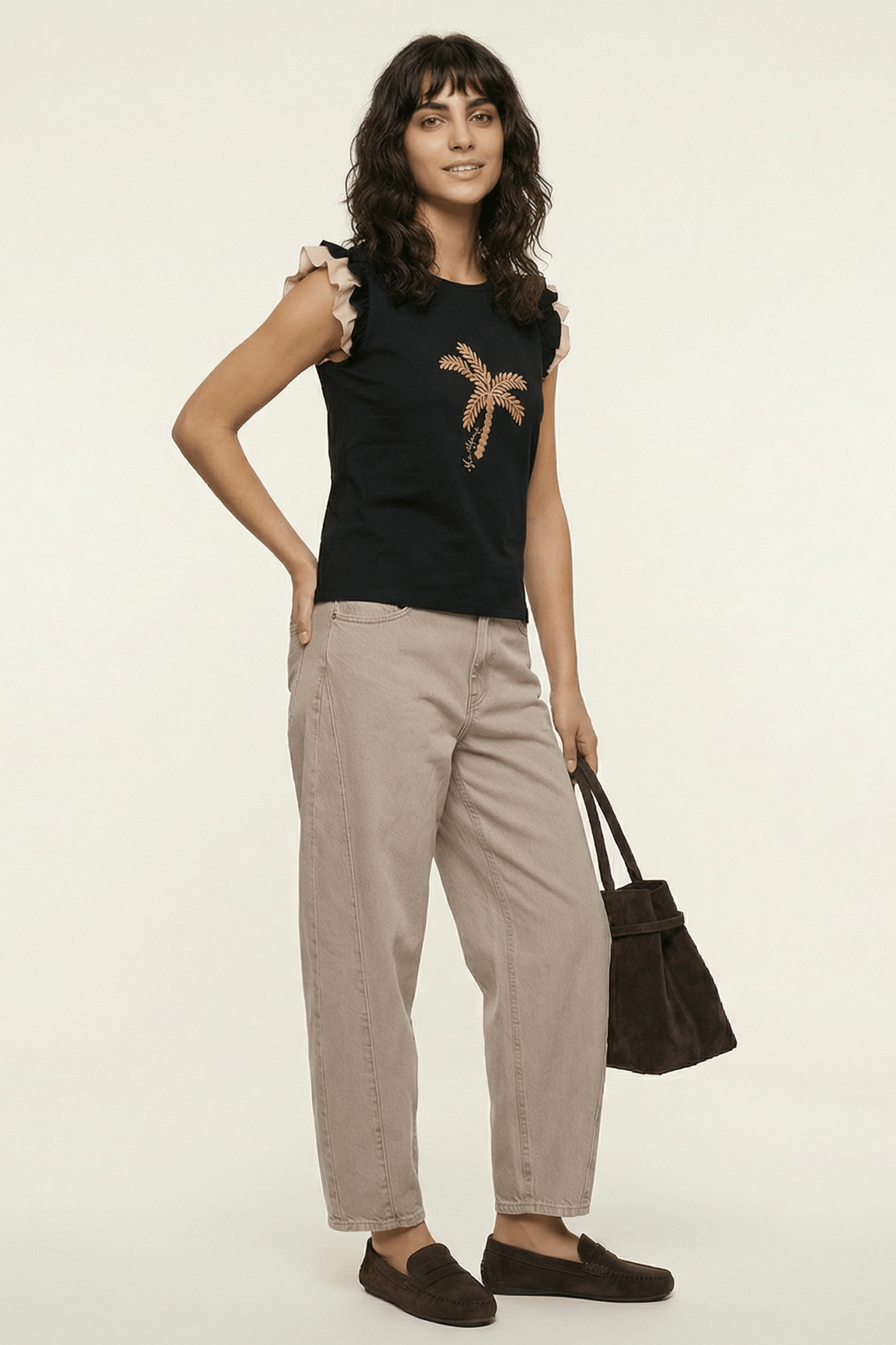 Camiseta negra bordado palmera con volantes Lolitas&L - lolitasyl.com