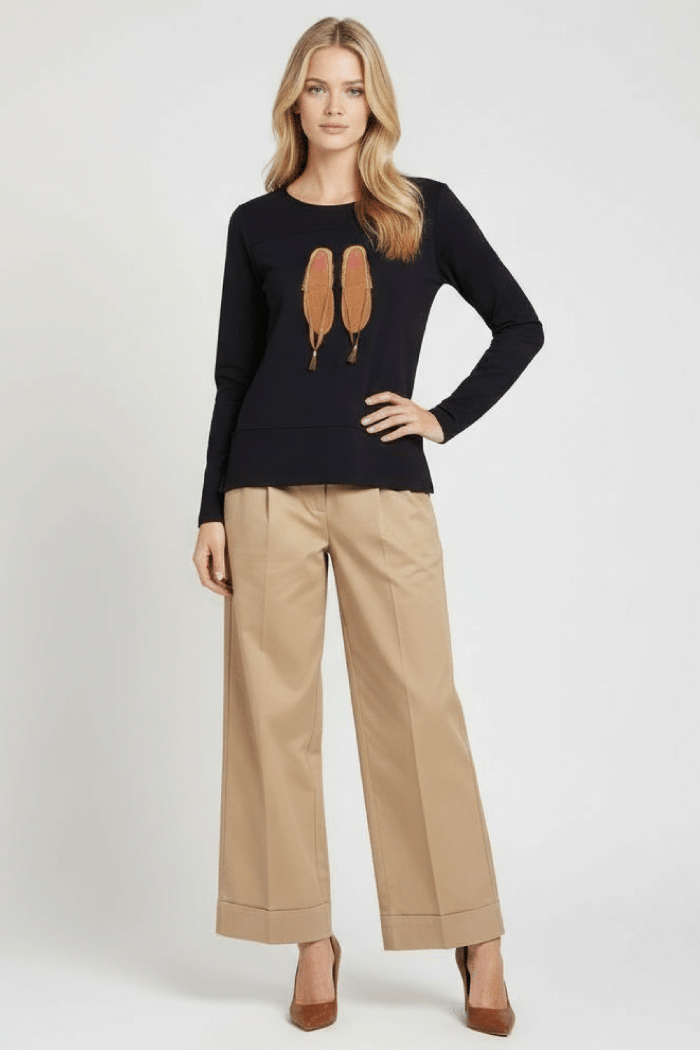 Camiseta negra bordado zapatillas indias cuero Lolitas&L - lolitasyl.com