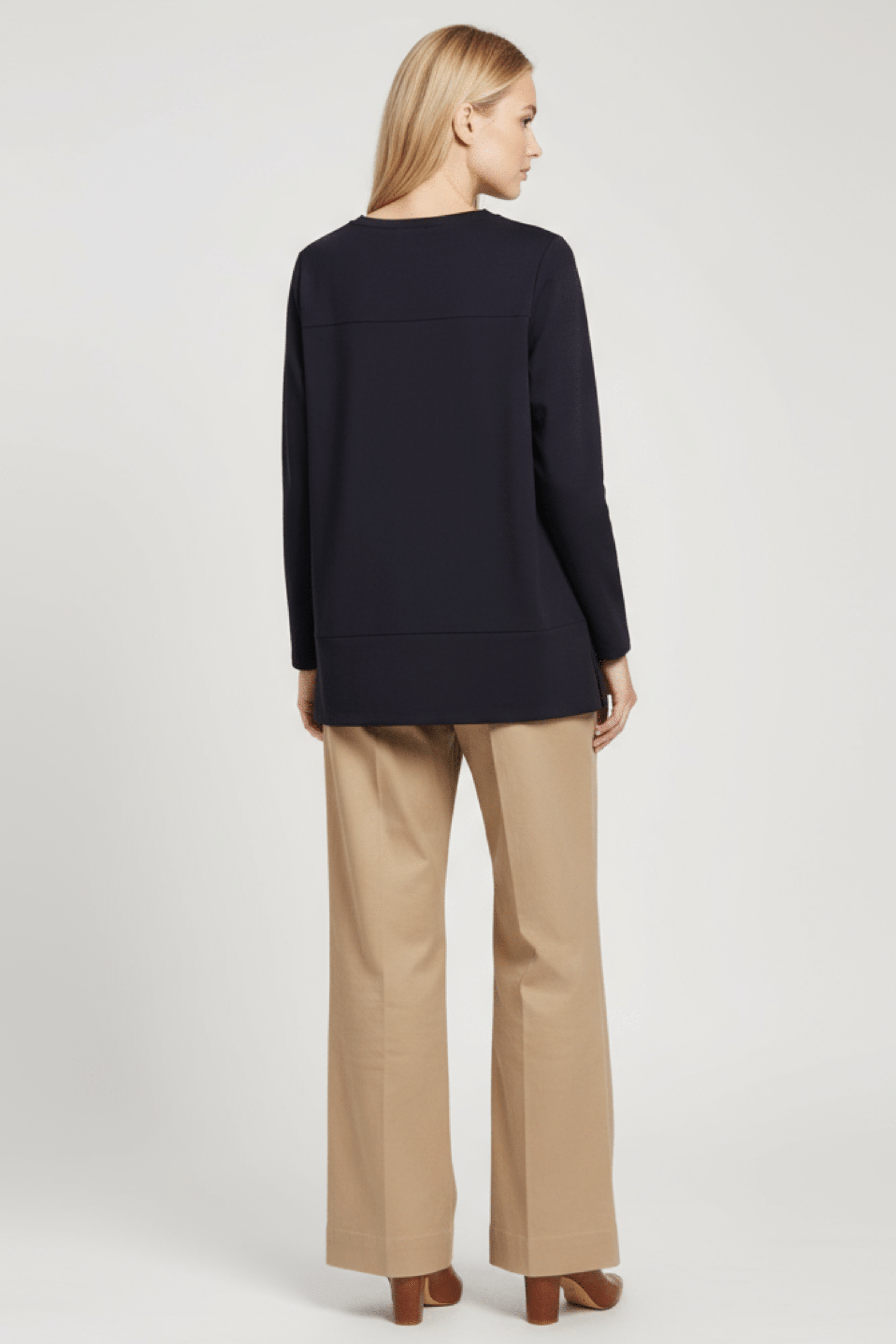 Camiseta negra bordado zapatillas indias cuero Lolitas&L - lolitasyl.com