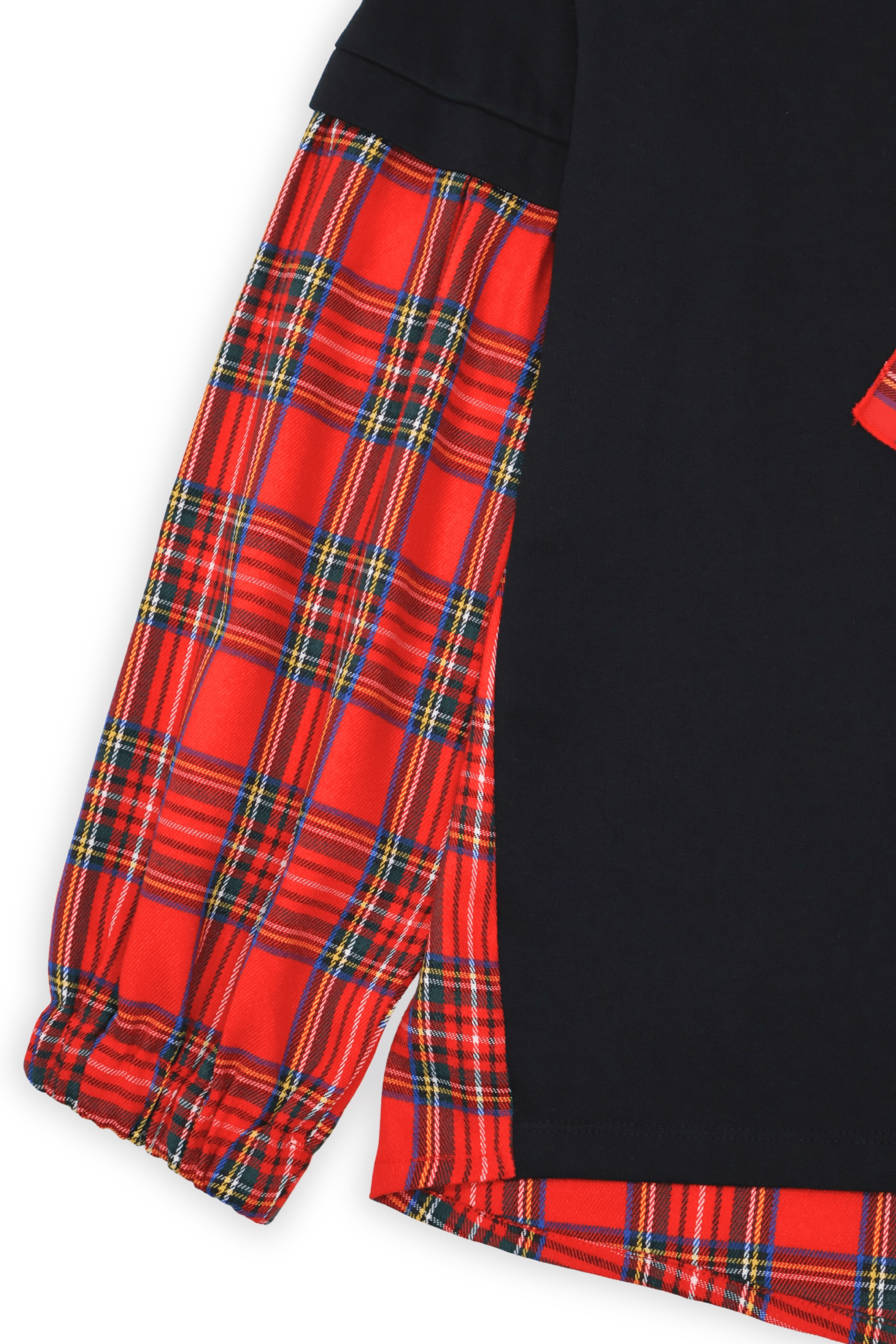 Camiseta negra con cuadro escoces rojo bordado zapatillas Lolitas&L - lolitasyl.com