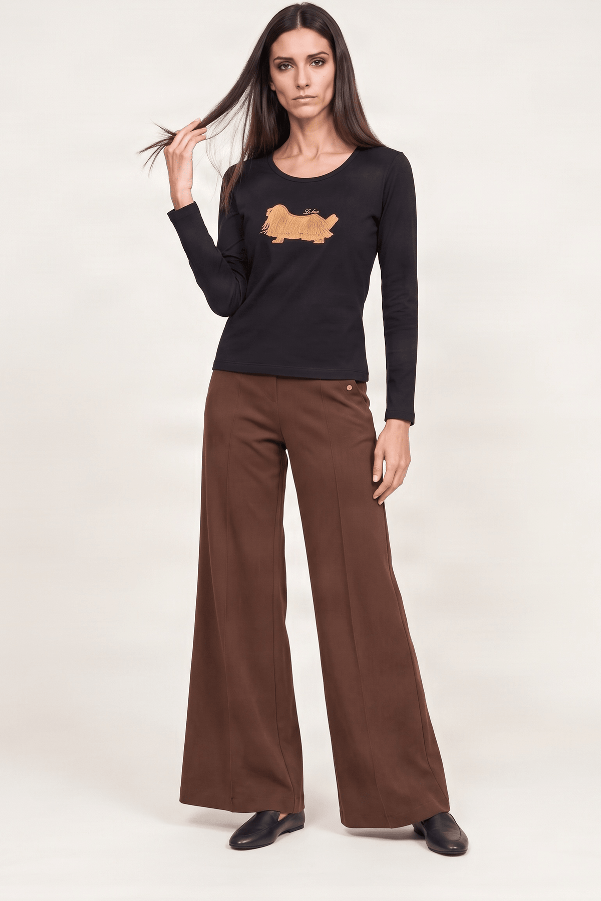 Camiseta negra con perro bordado de flecos manga larga Lolitas&L - lolitasyl.com