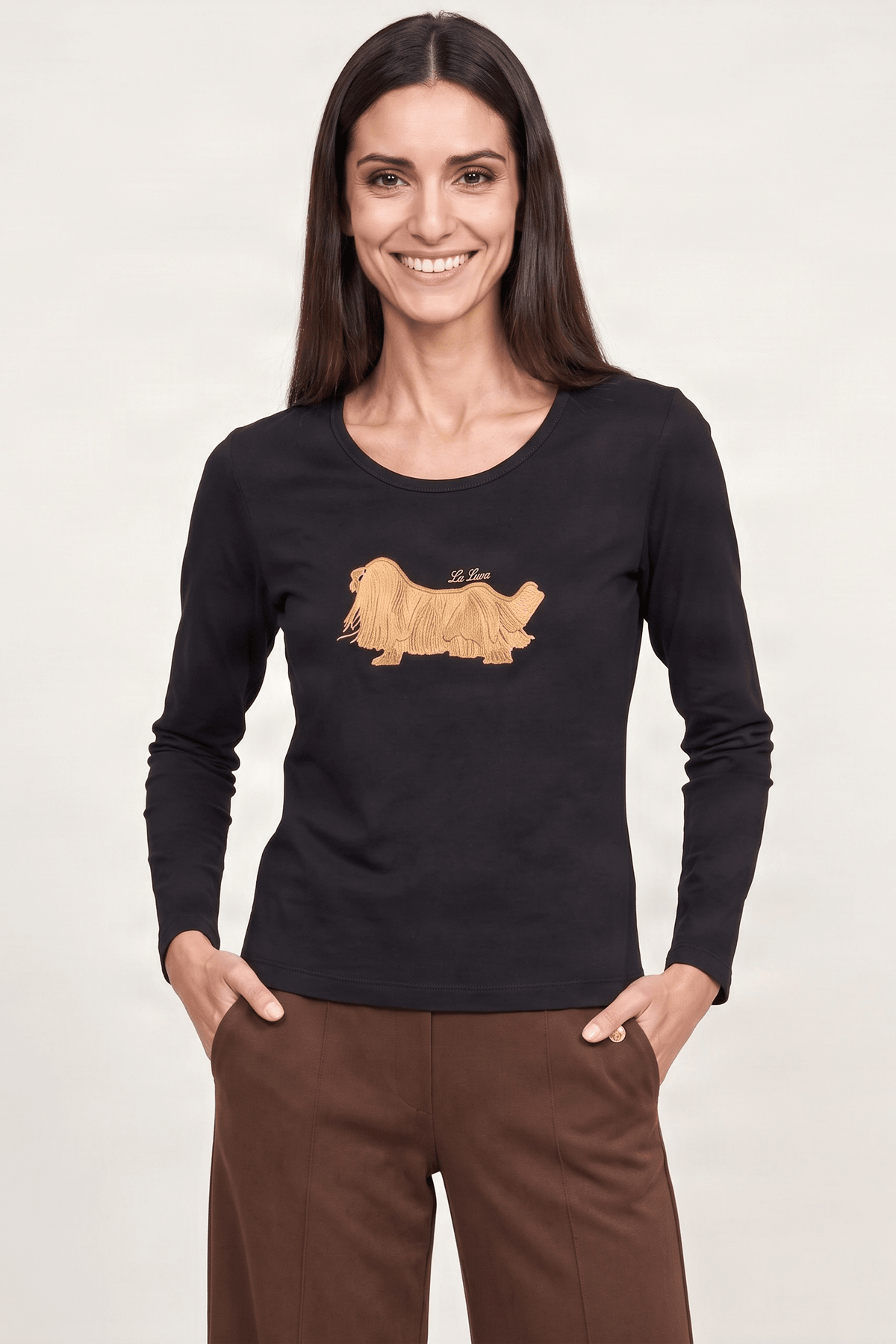 Camiseta negra con perro bordado de flecos manga larga Lolitas&L - lolitasyl.com