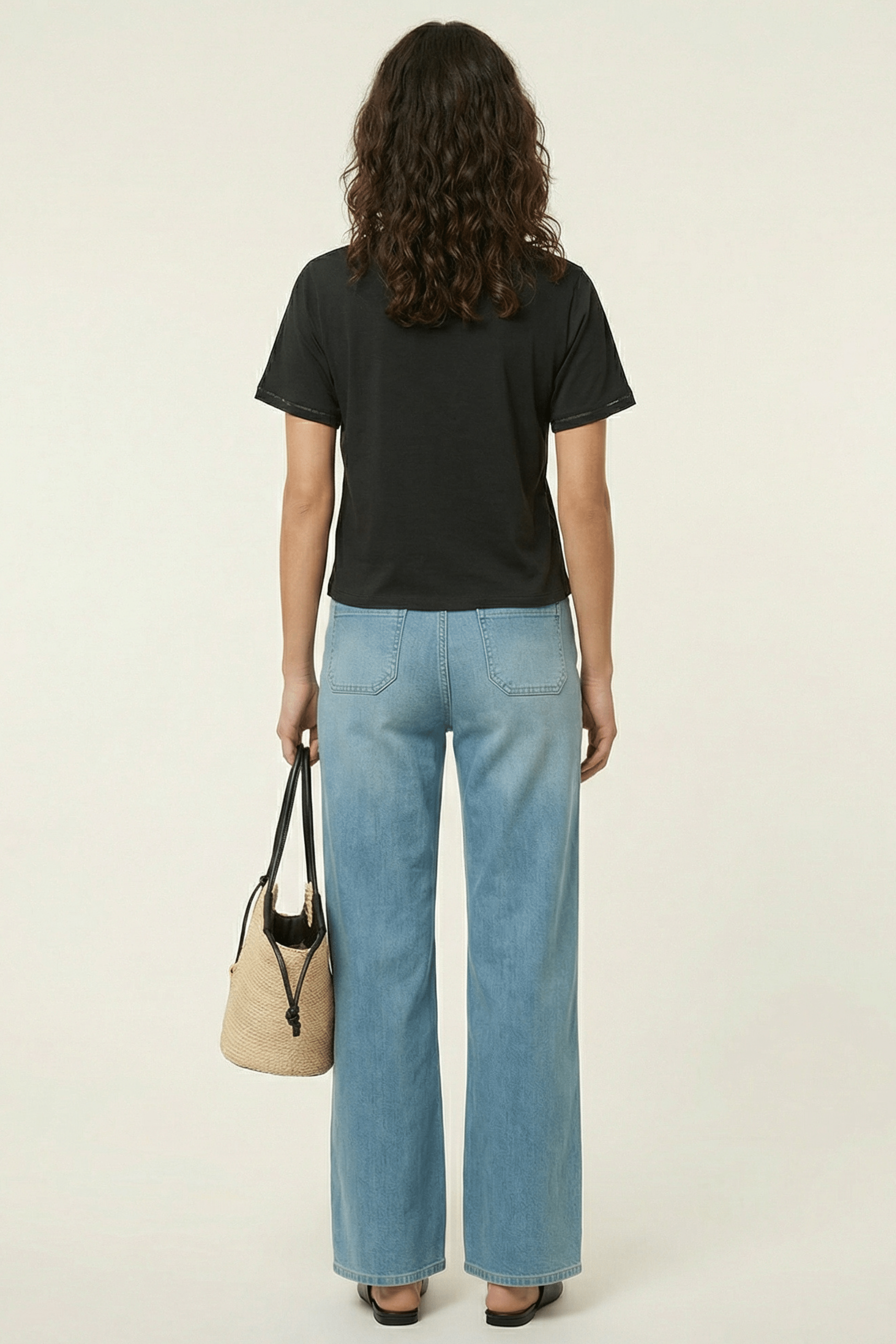 Camiseta negra con recogido y lagrima en el delantero Lolitas&L - lolitasyl.com