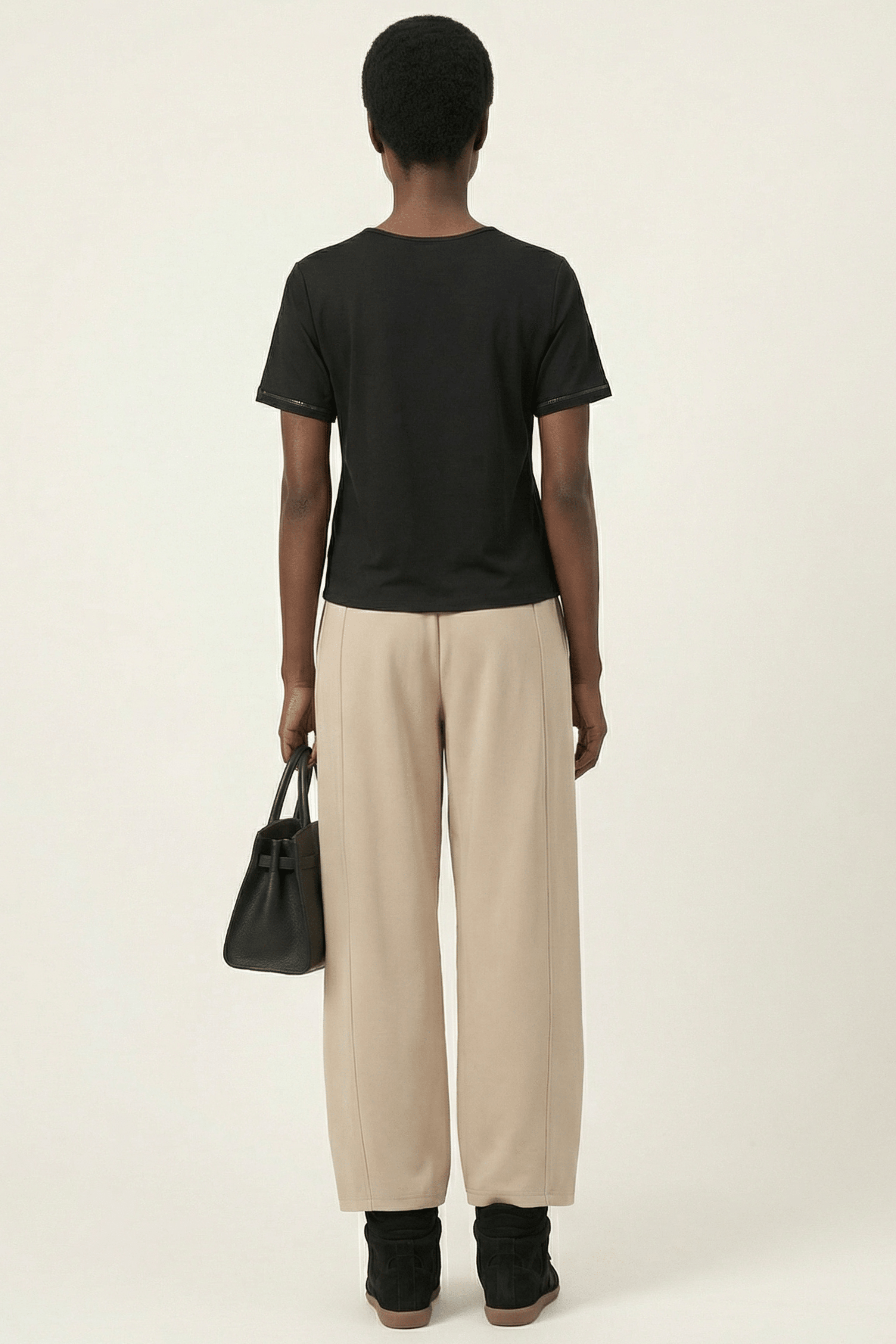 Camiseta negra con recogido y lagrima en el delantero Lolitas&L - lolitasyl.com