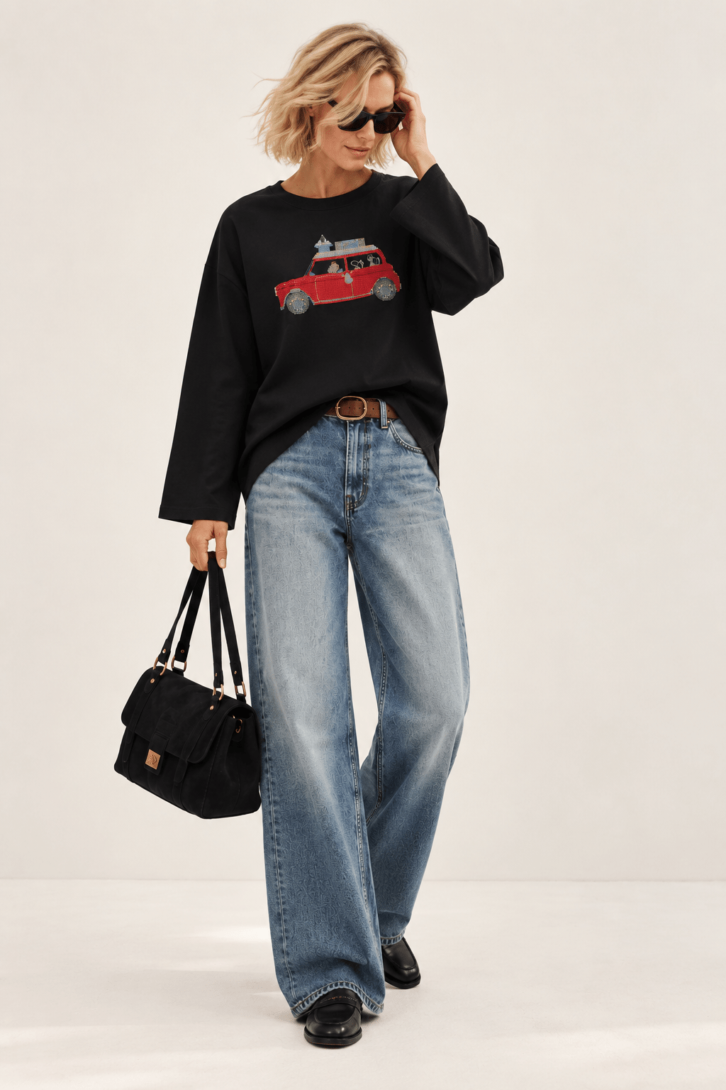 Camiseta Negra de Manga Larga con Bordado de Coche en Punto de Cruz – Lolitas&L - lolitasyl.com