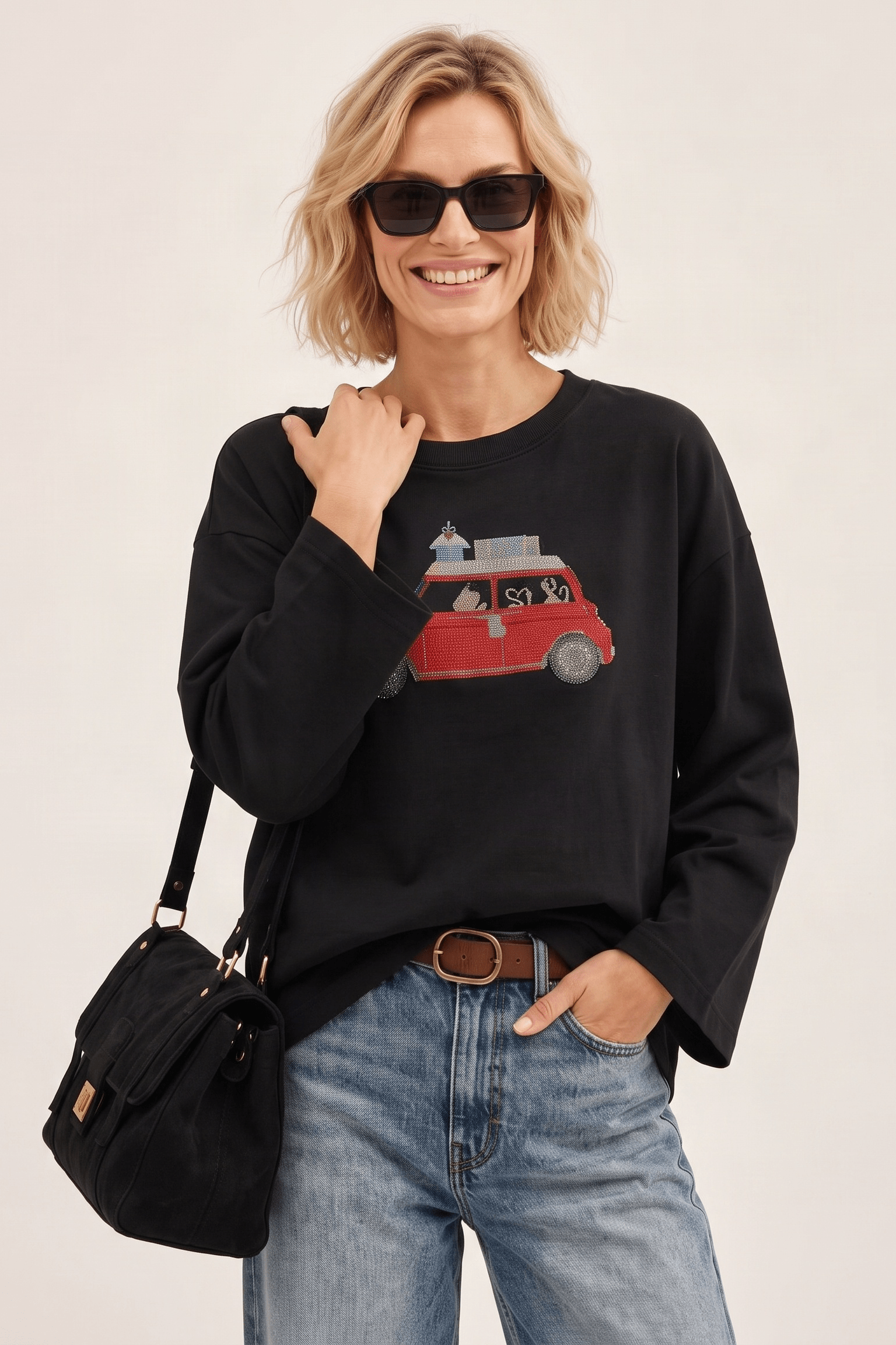 Camiseta Negra de Manga Larga con Bordado de Coche en Punto de Cruz – Lolitas&L - lolitasyl.com