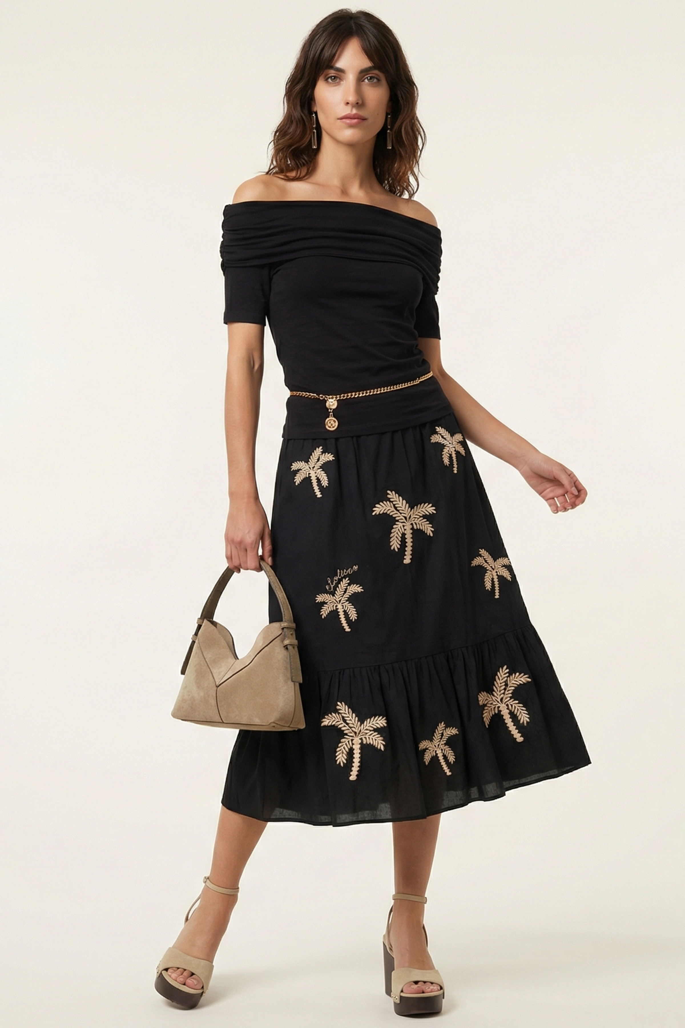 Camiseta negra escote arrugado Bardot Lolitas&L