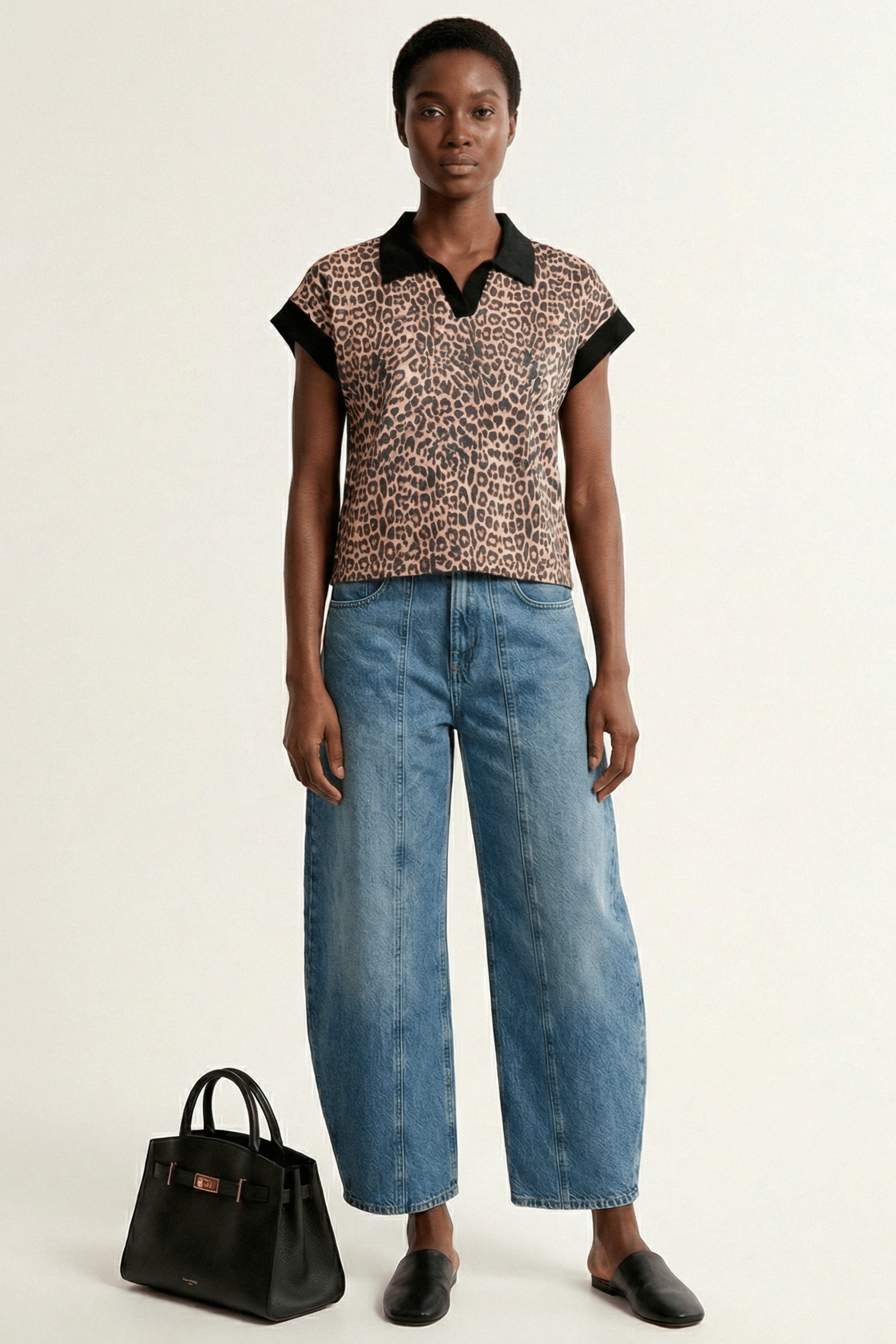 Camiseta negra estampado animal print escote polo Lolitas&L - lolitasyl.com