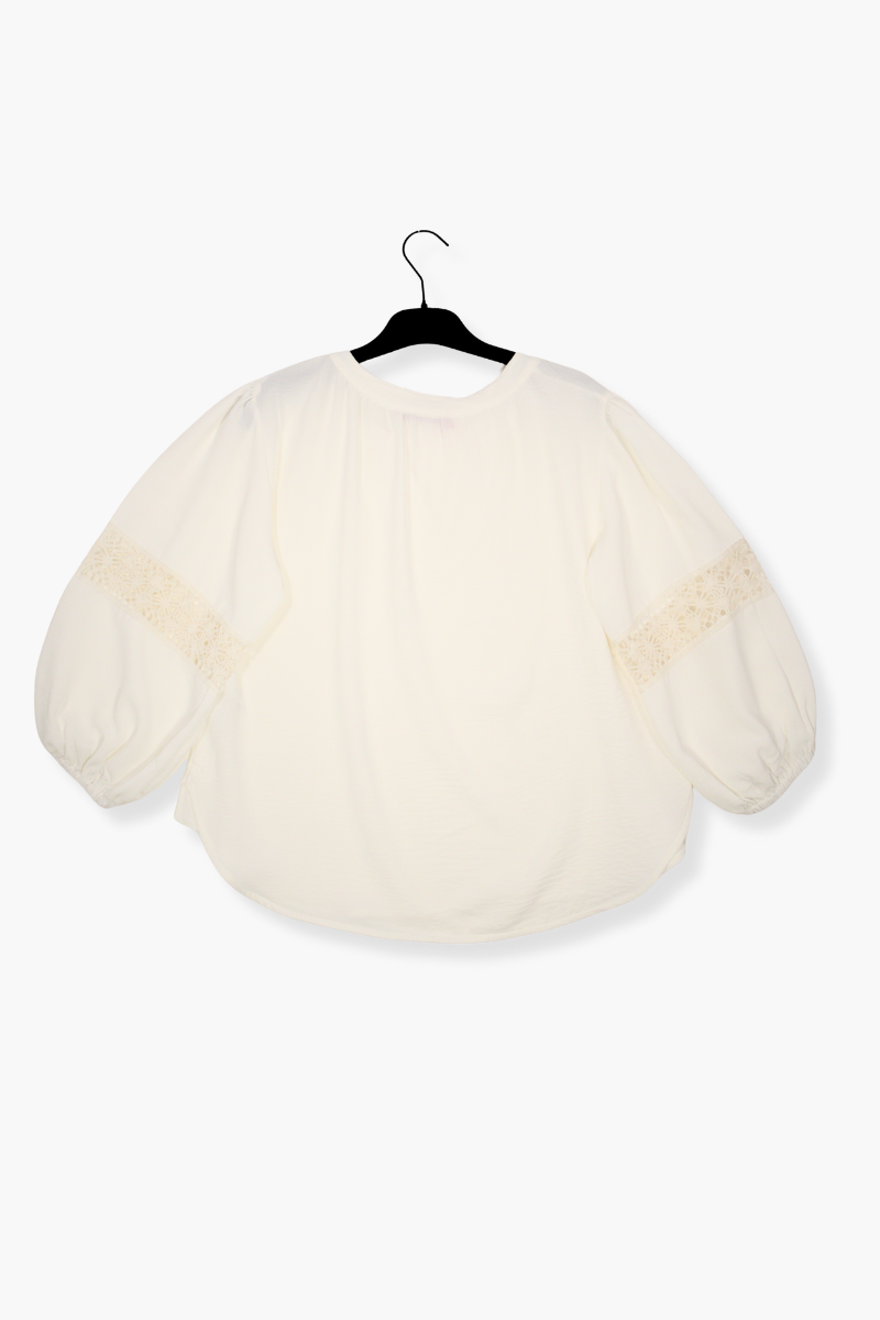 Camiseta Preloved blanca manga al codo con bordado ingles Lolitas&L